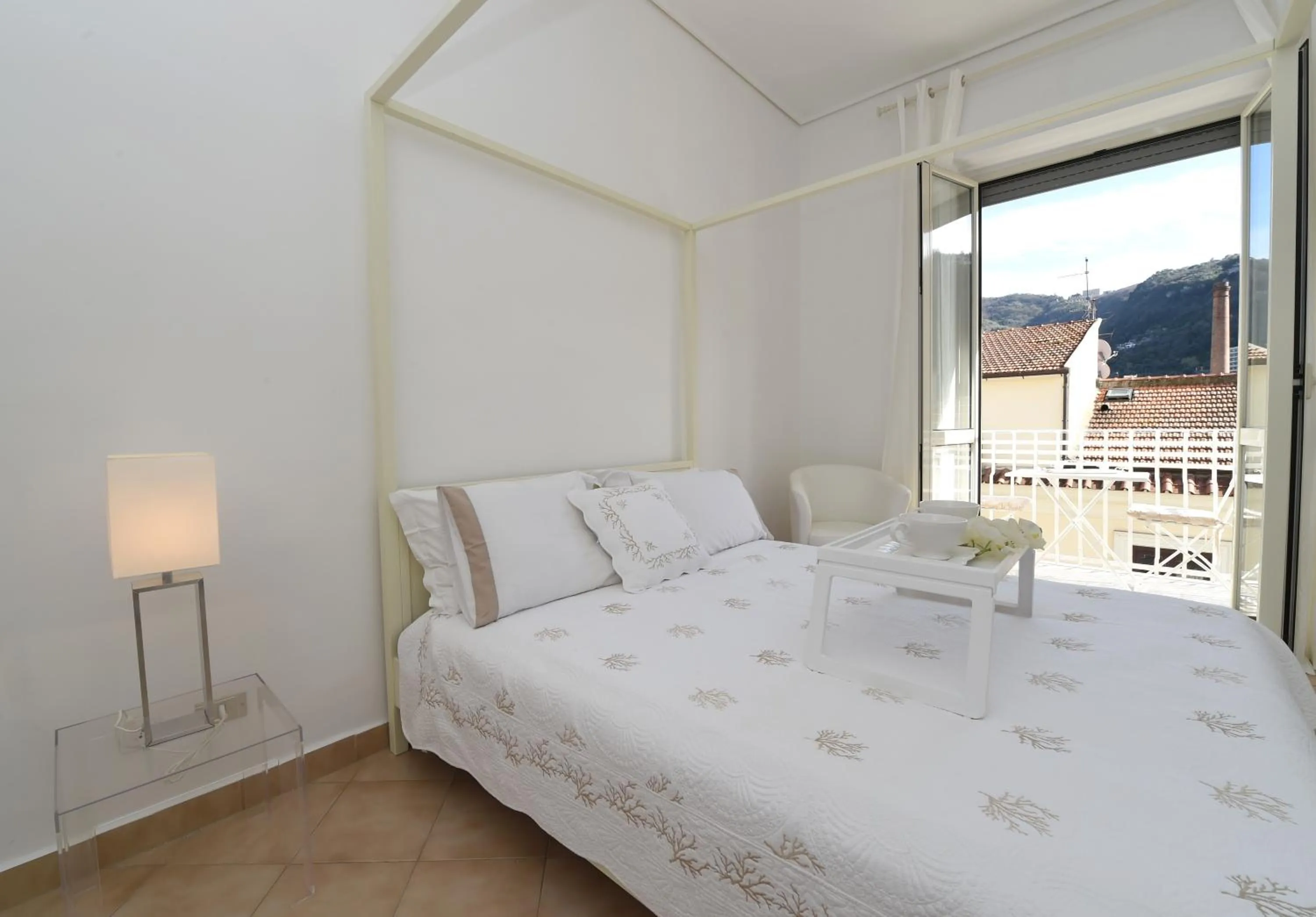 Bed in Appartamento Corso Italia 38 C