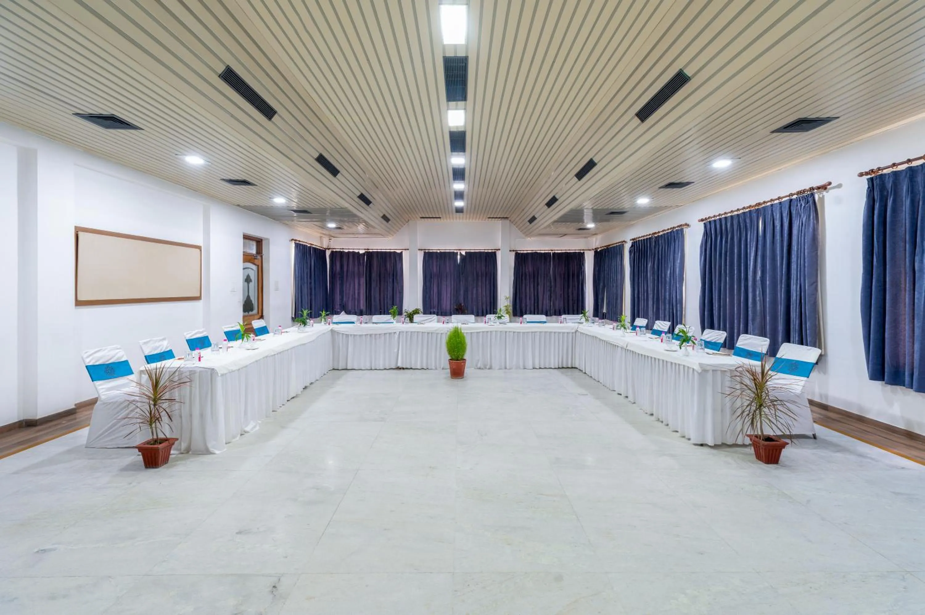 Meeting/conference room in Amantra Shilpi Resort & Spa Udaipur
