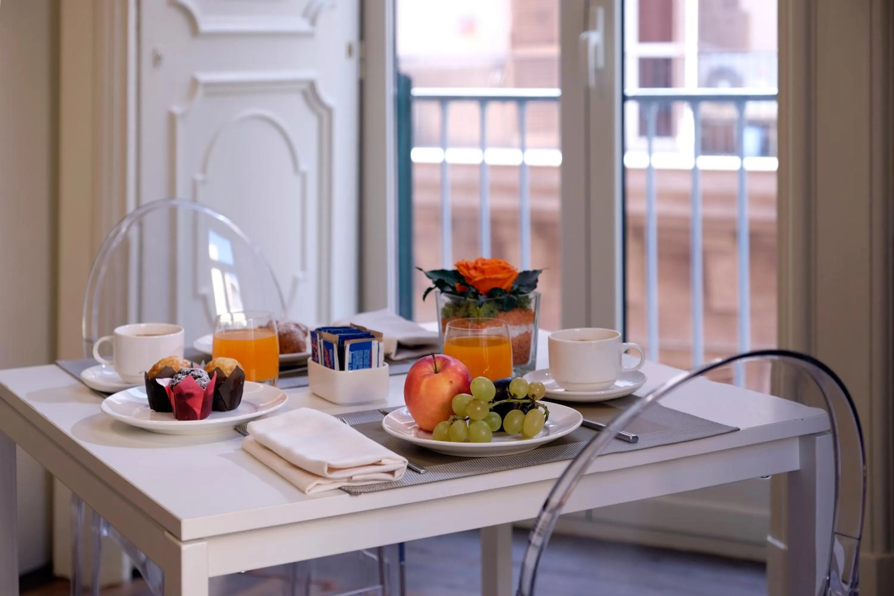 Bedroom in Napoli Class