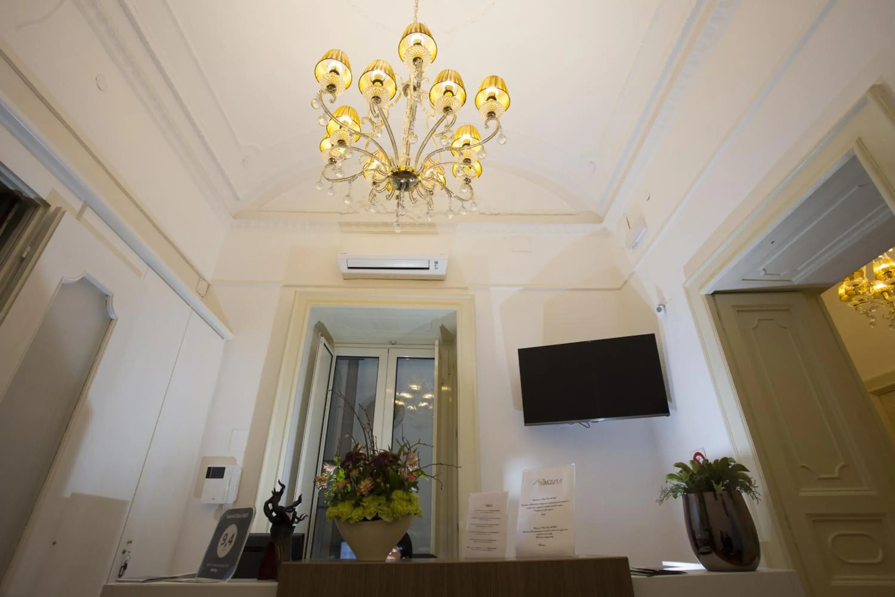 Lobby or reception in Napoli Class Lobby or reception in Napoli Class