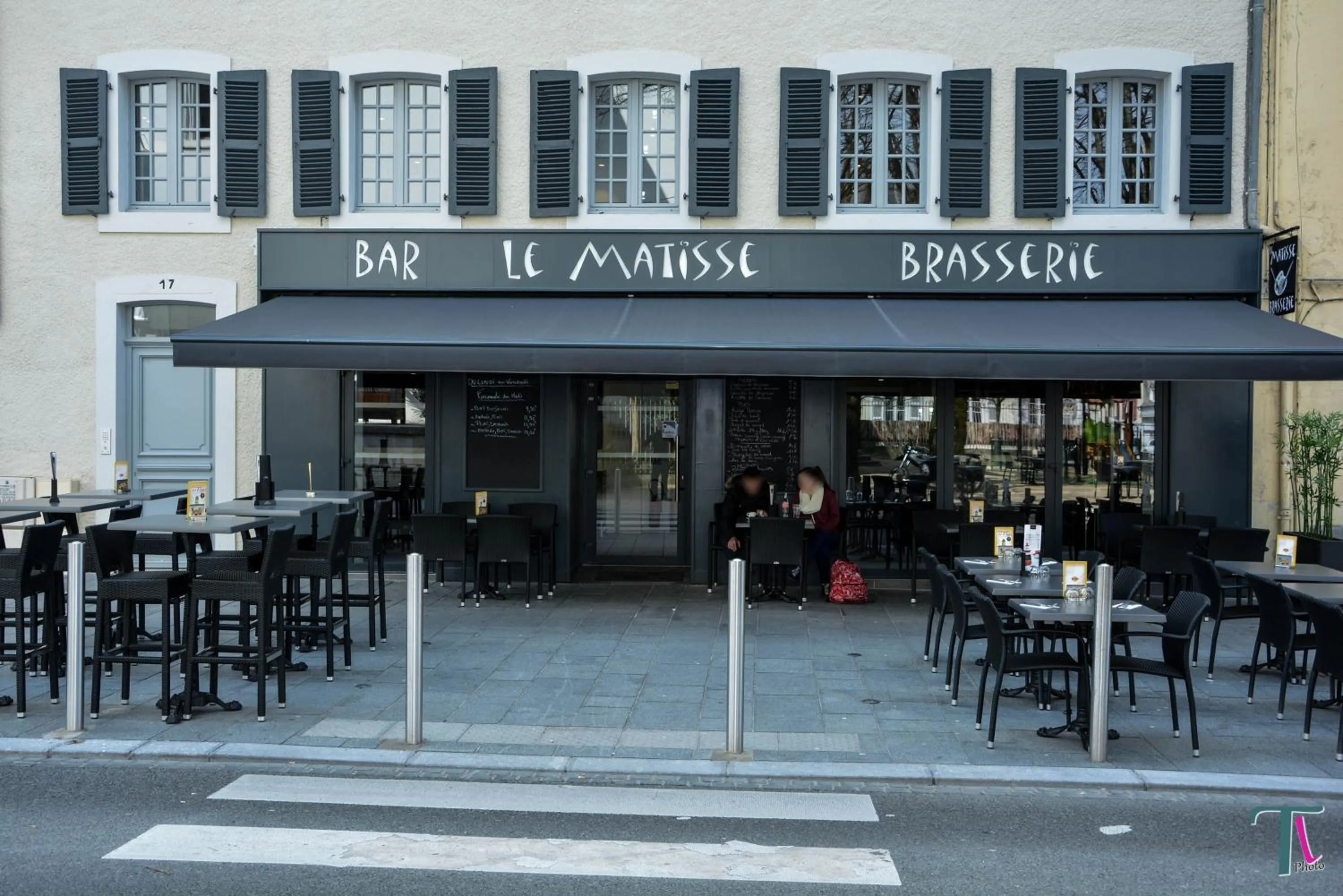 Facade/entrance in Le Matisse Pau Centre