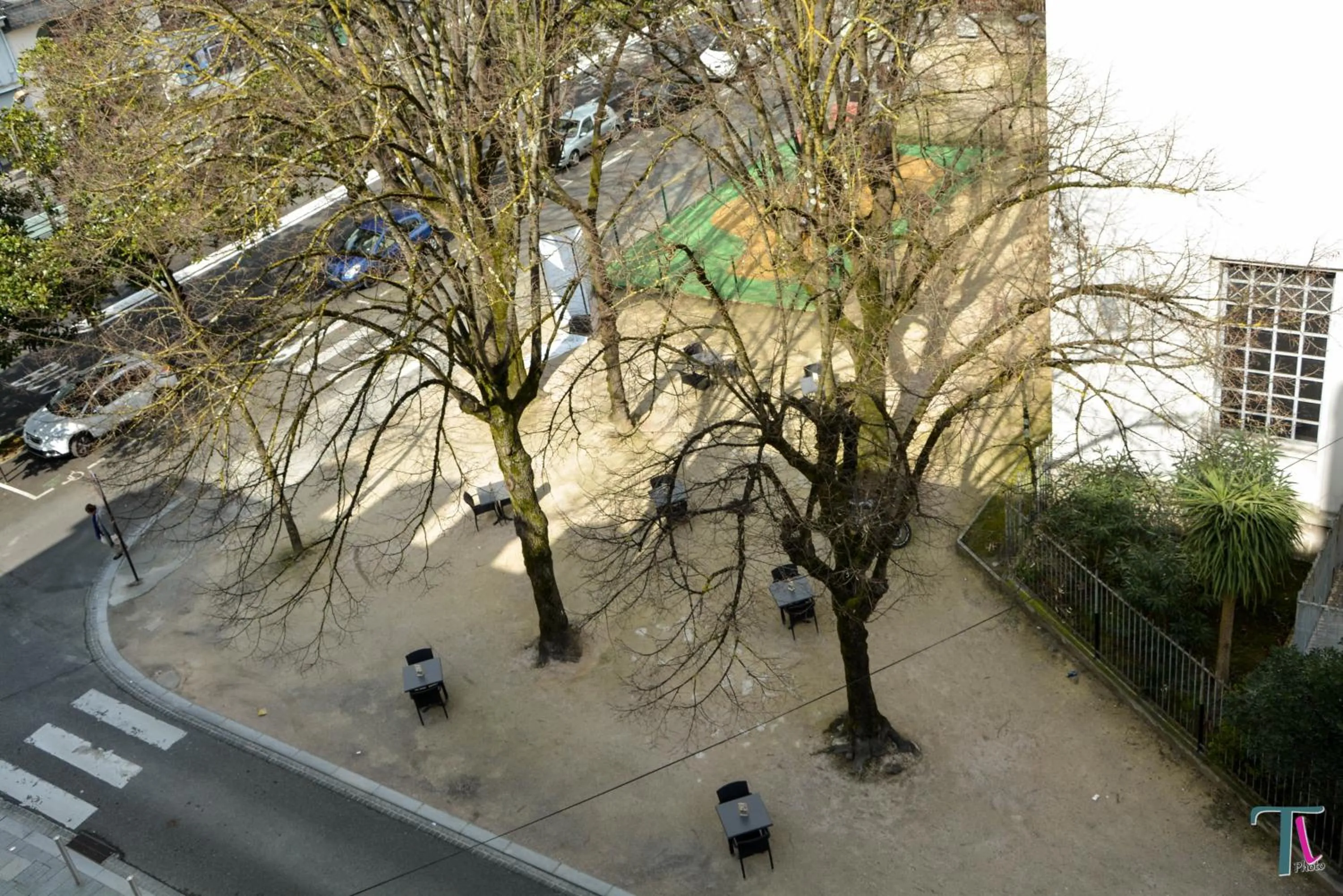 Garden view in Le Matisse Pau Centre