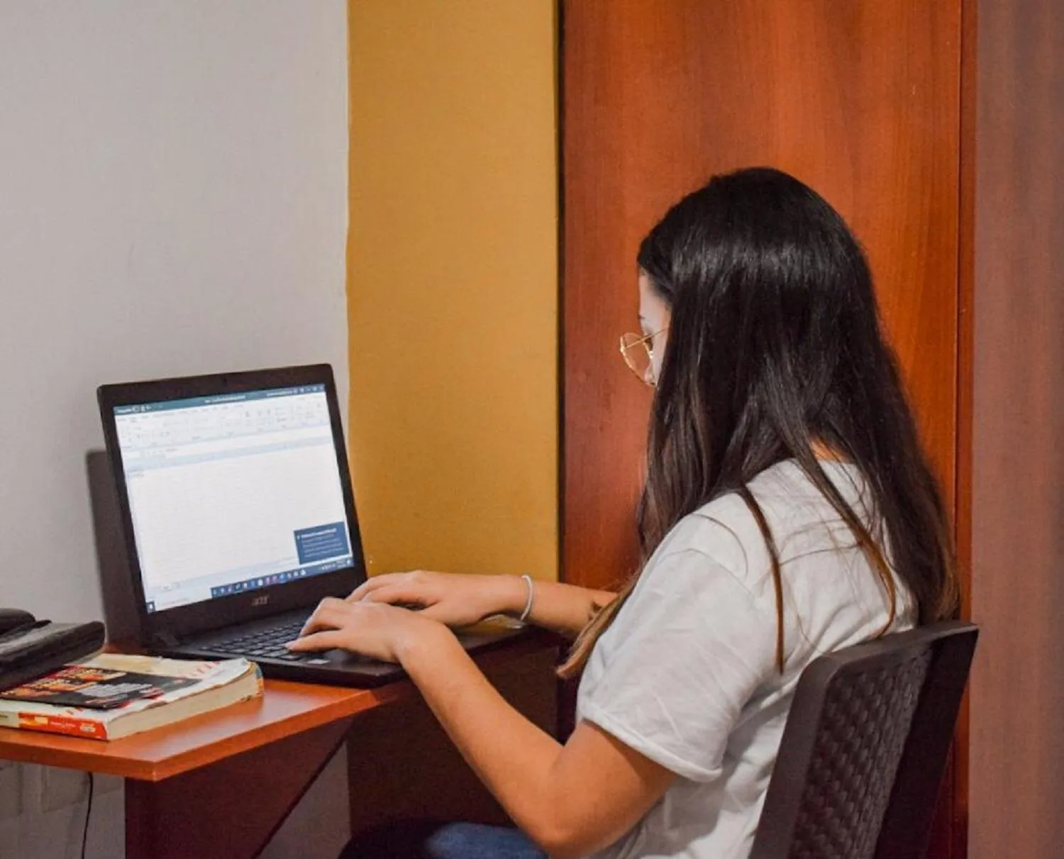 locker in Hotel Avenida 3 Real en el norte de Cali
