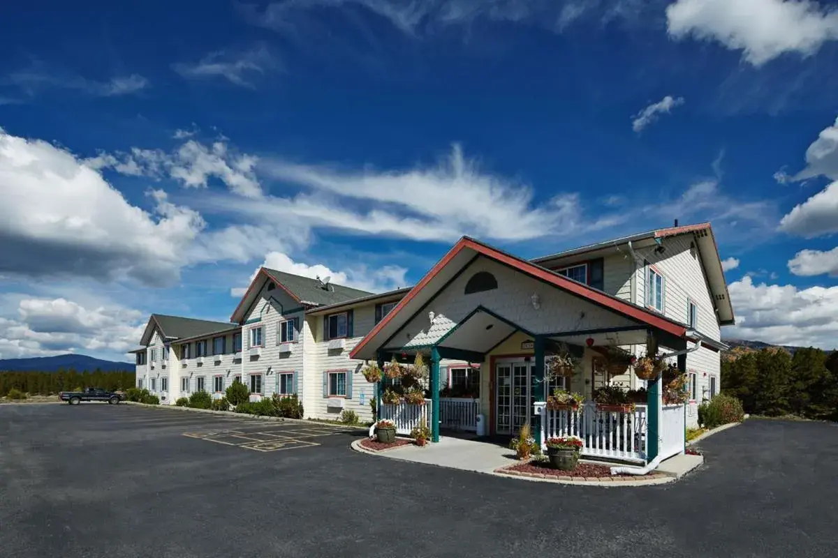 Columbine Inn and Suites Columbine Inn and Suites