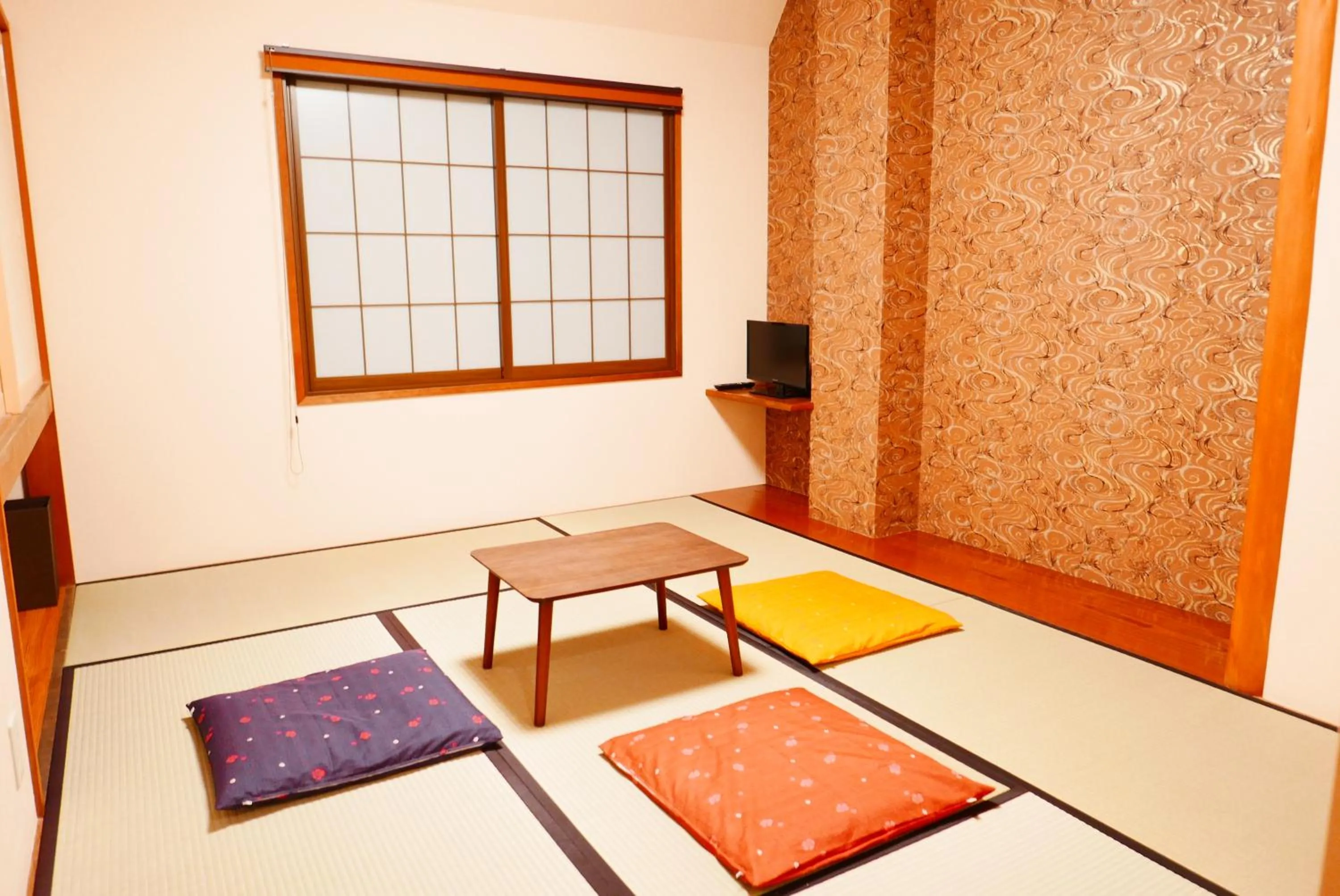 Photo of the whole room in K&#x27;s House Takayama Oasis [2nd K&#x27;s Hostel]