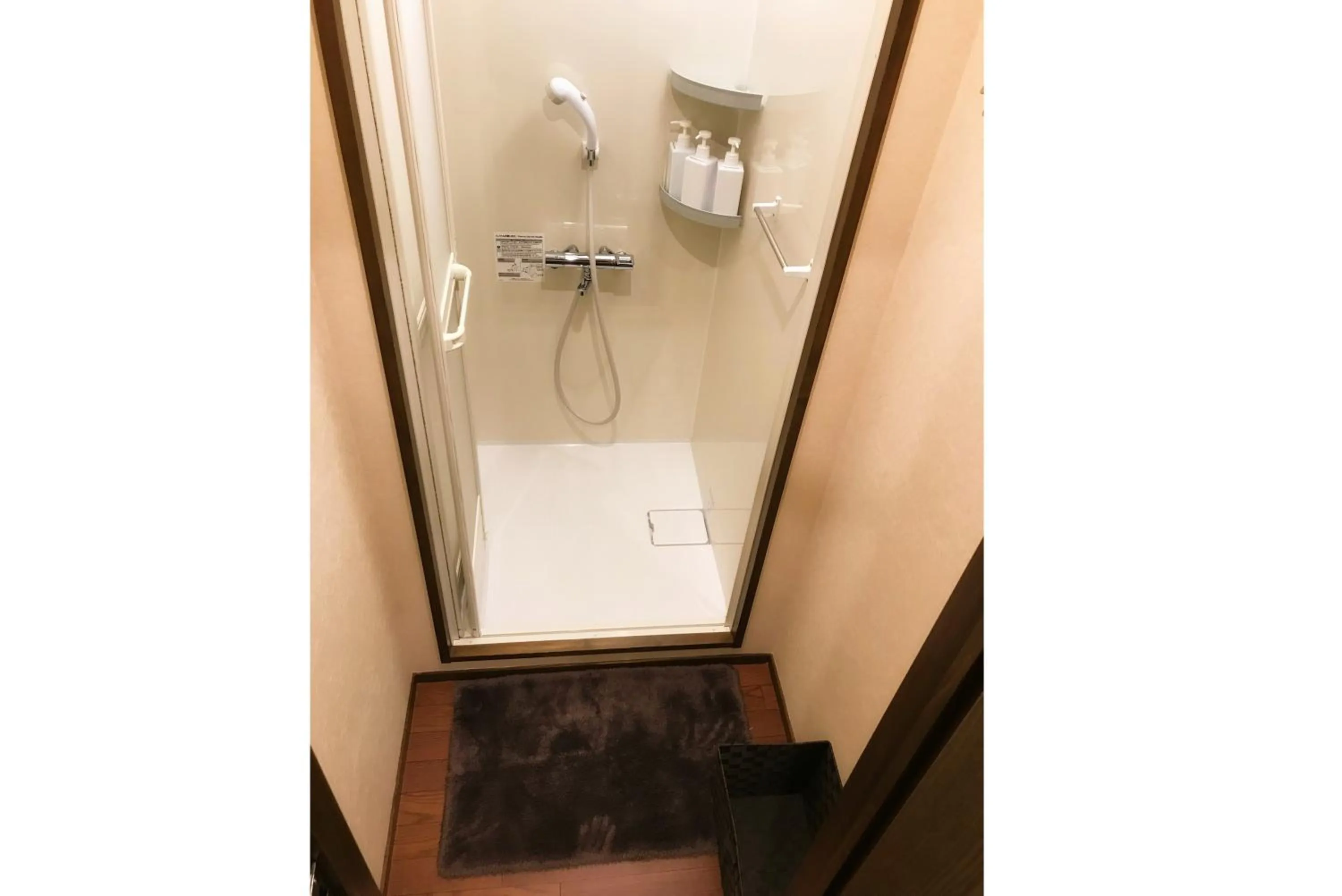 Bathroom in K&#x27;s House Takayama Oasis [2nd K&#x27;s Hostel]