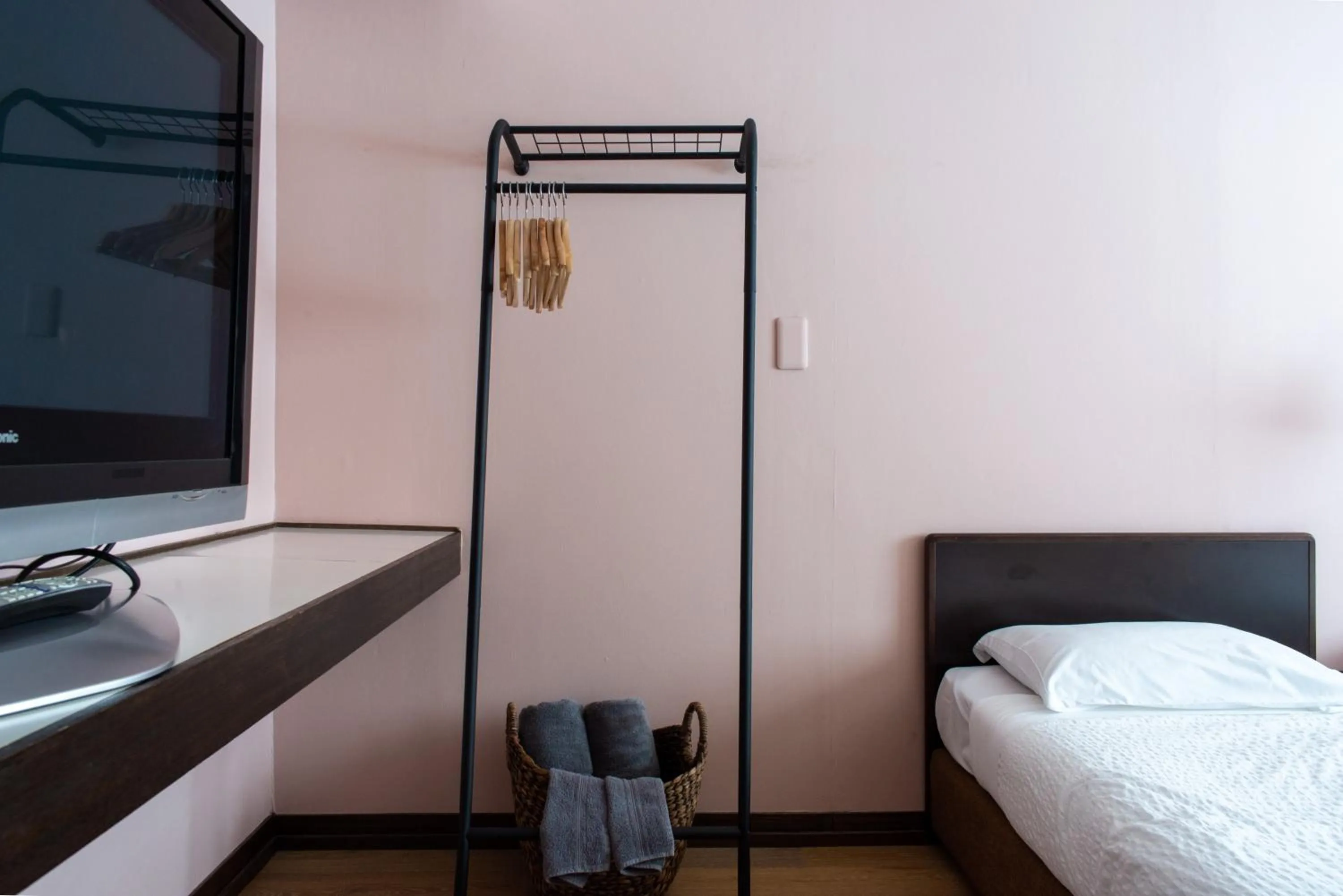 Bedroom, Bed in White Rose Inn