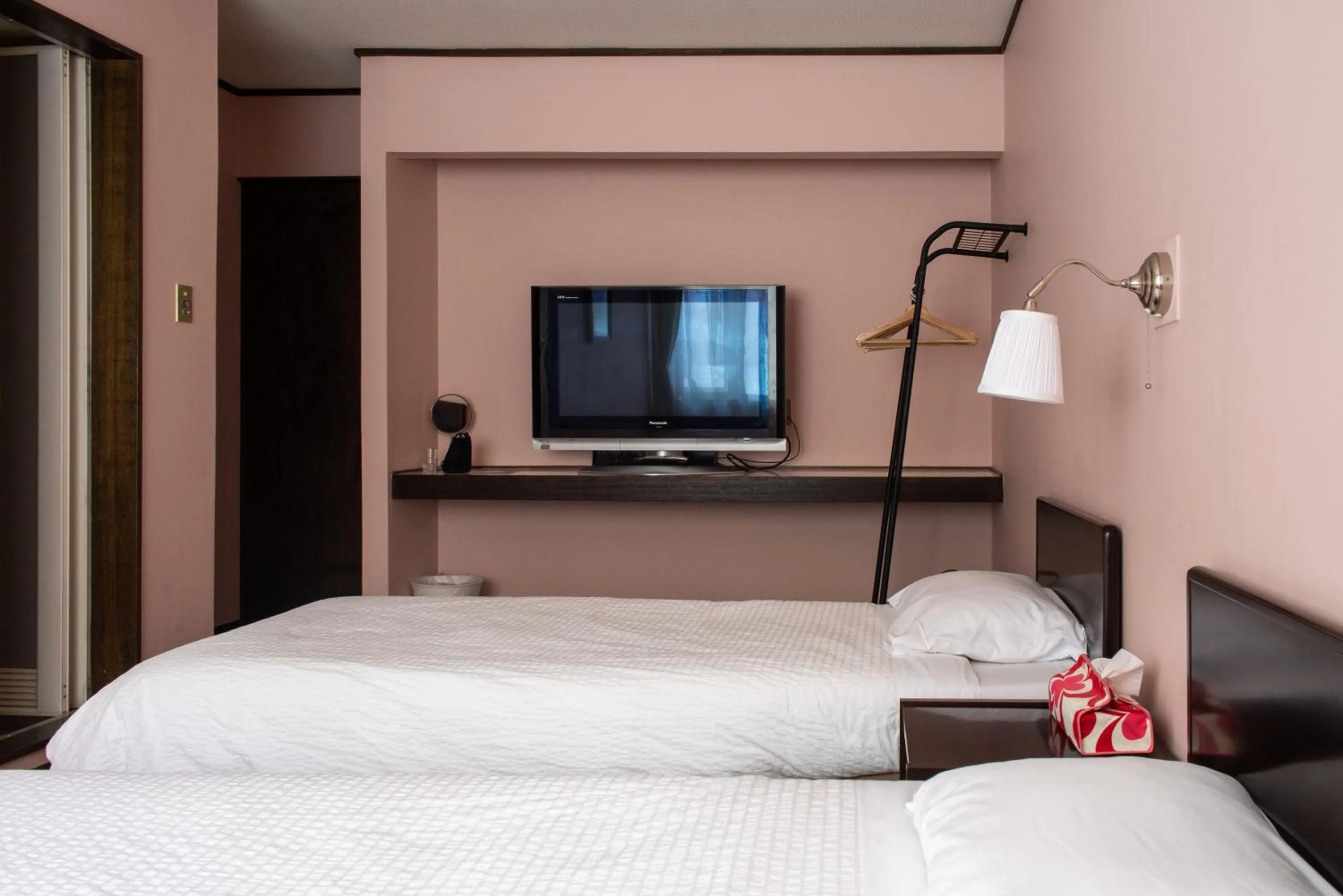 Bedroom, Bed in White Rose Inn