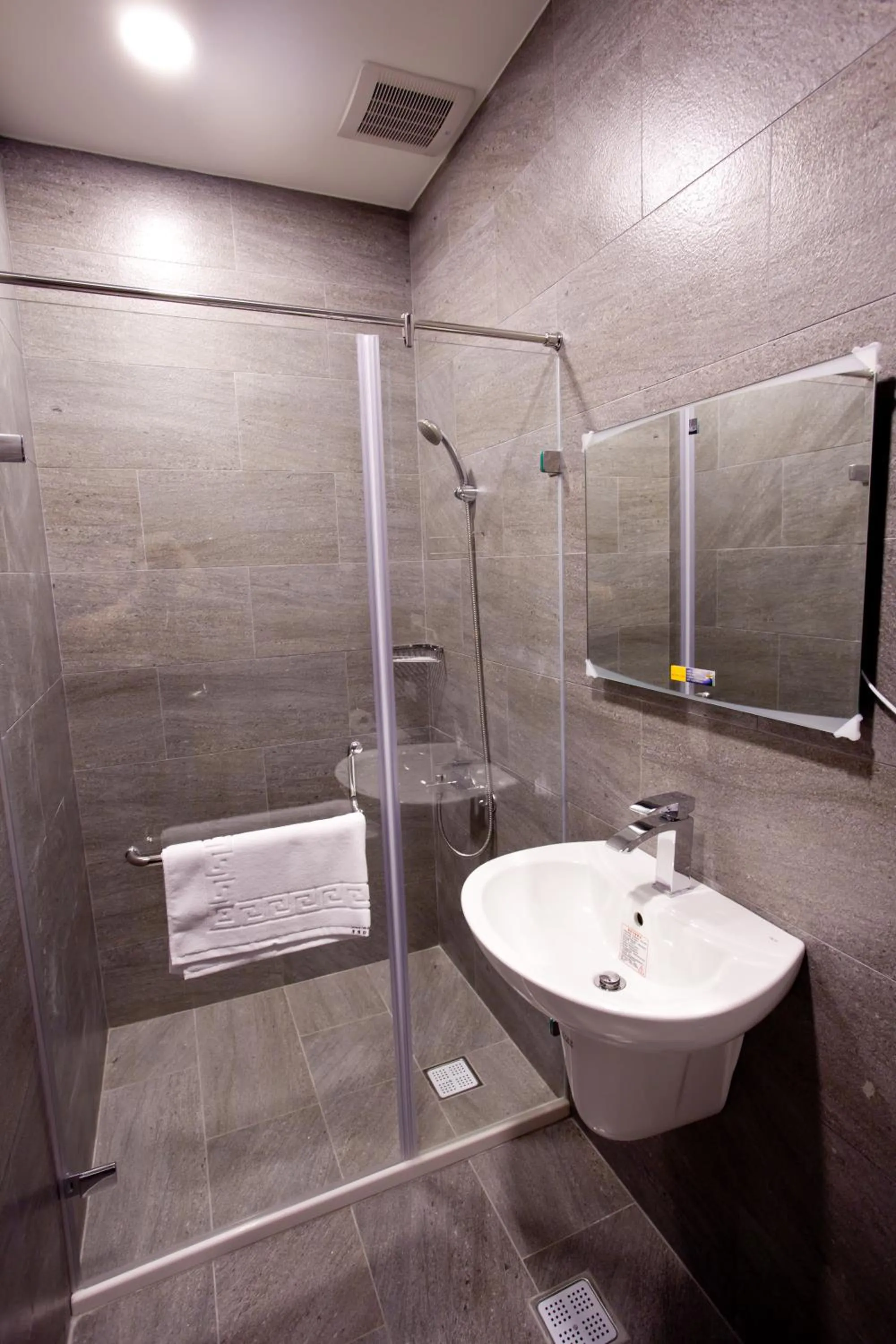 Shower in ManMan B&B