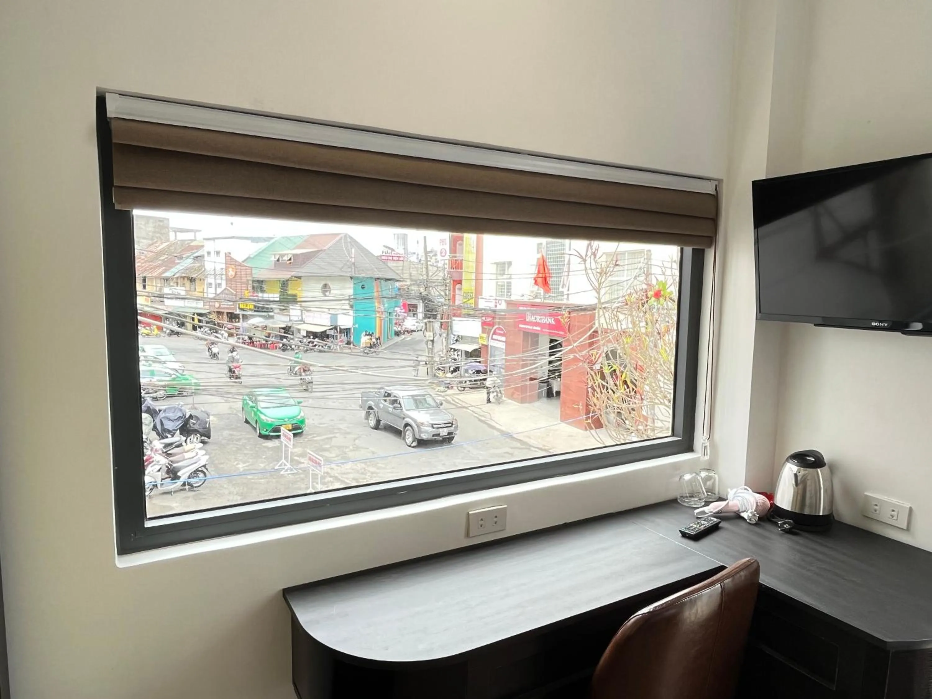 hair dresser in Tuyết Mai Hotel