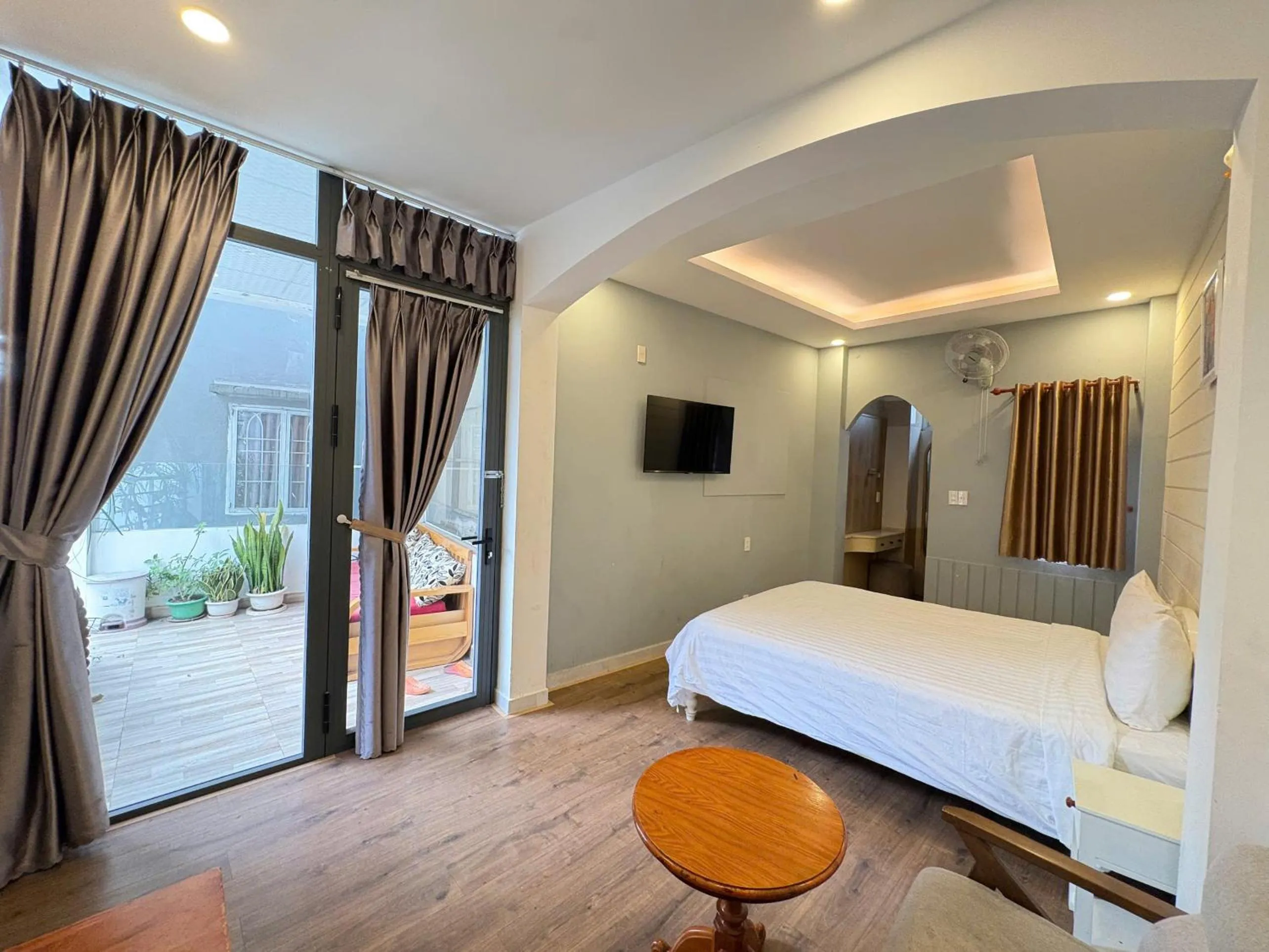 Bed in Tuyết Mai Hotel