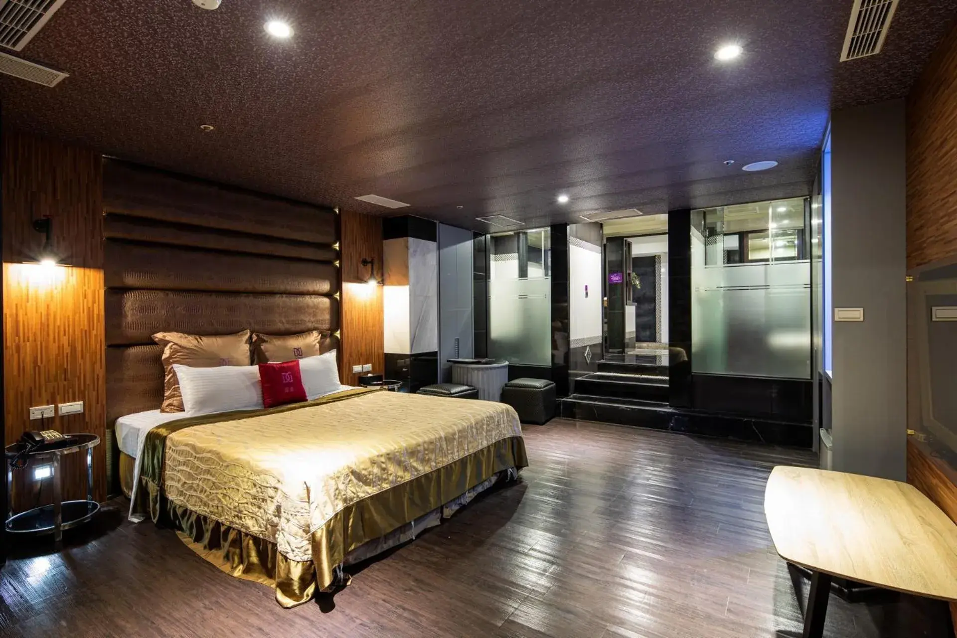 Photo of the whole room, Bed in Discovery Motel - Nangang臺北市旅館349-2號 Photo of the whole room, Bed in Discovery Motel - Nangang臺北市旅館349-2號