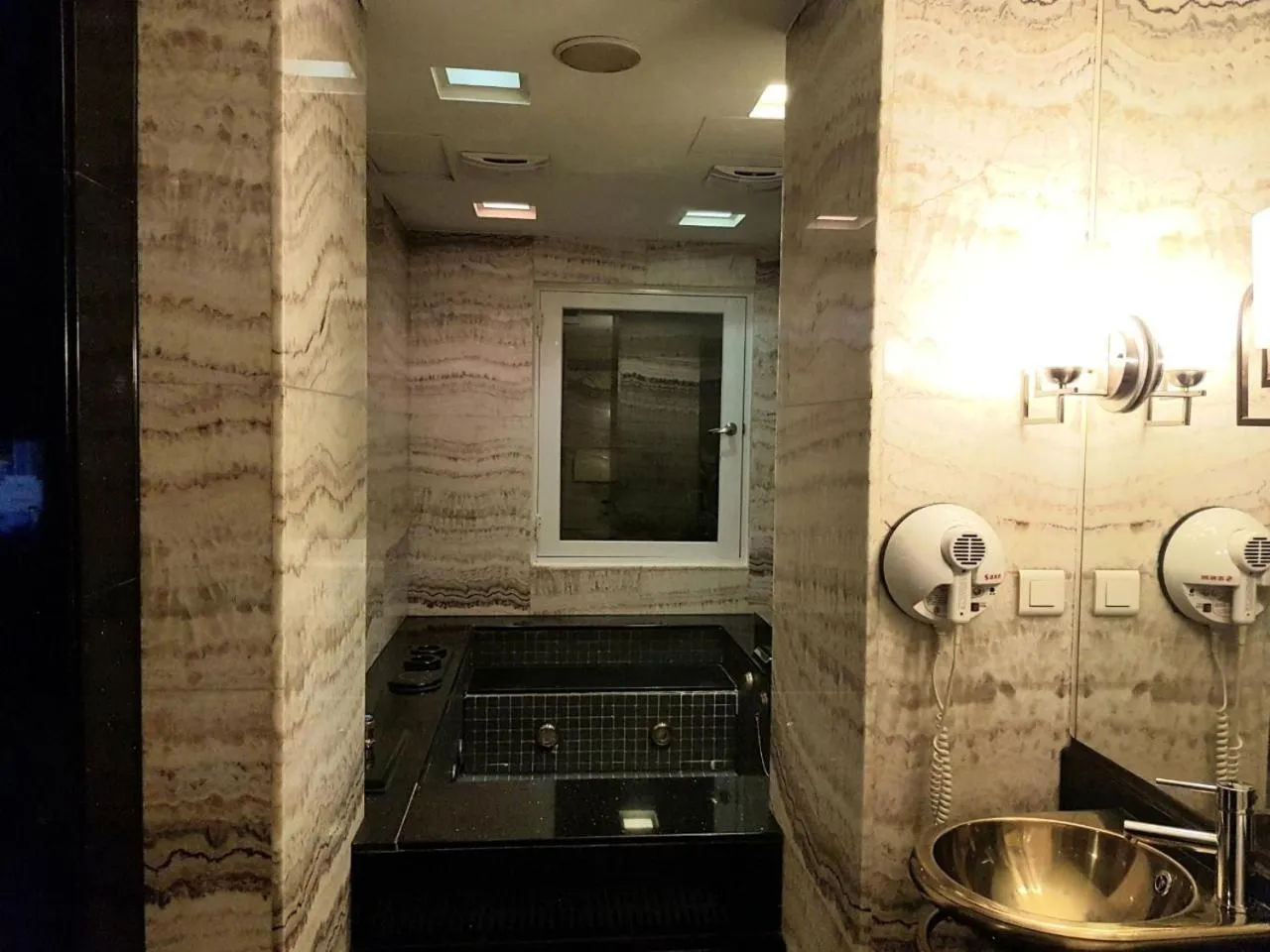 Bathroom in Discovery Motel - Nangang臺北市旅館349-2號