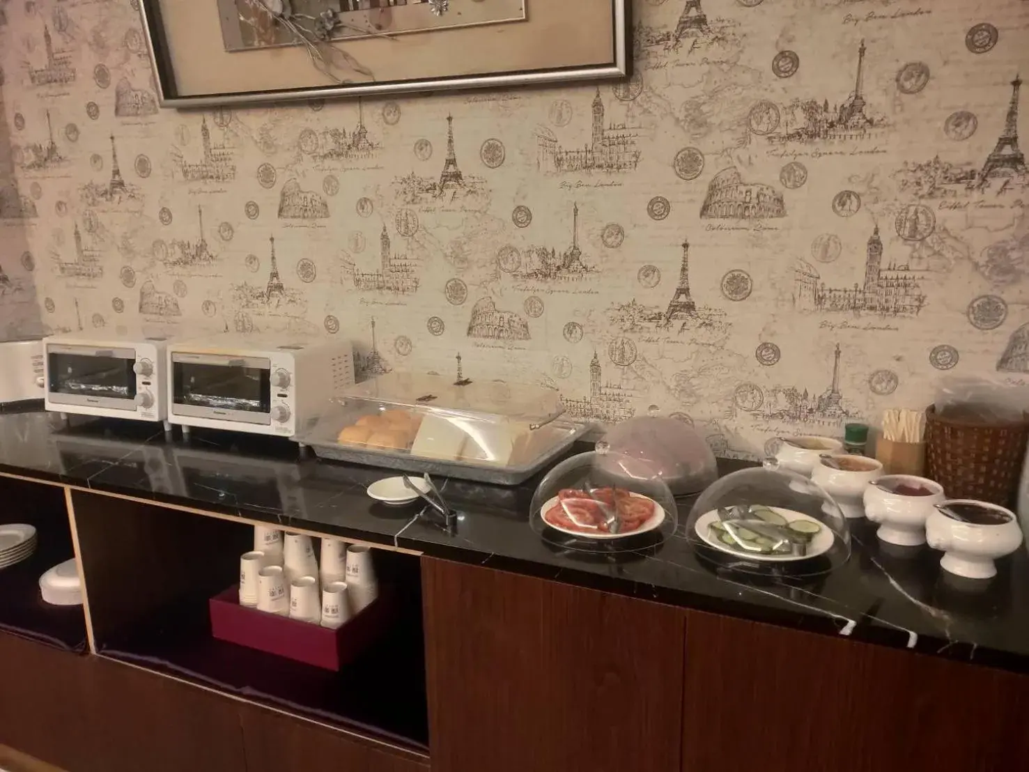 Restaurant/places to eat in Discovery Motel - Nangang臺北市旅館349-2號 Restaurant/places to eat in Discovery Motel - Nangang臺北市旅館349-2號