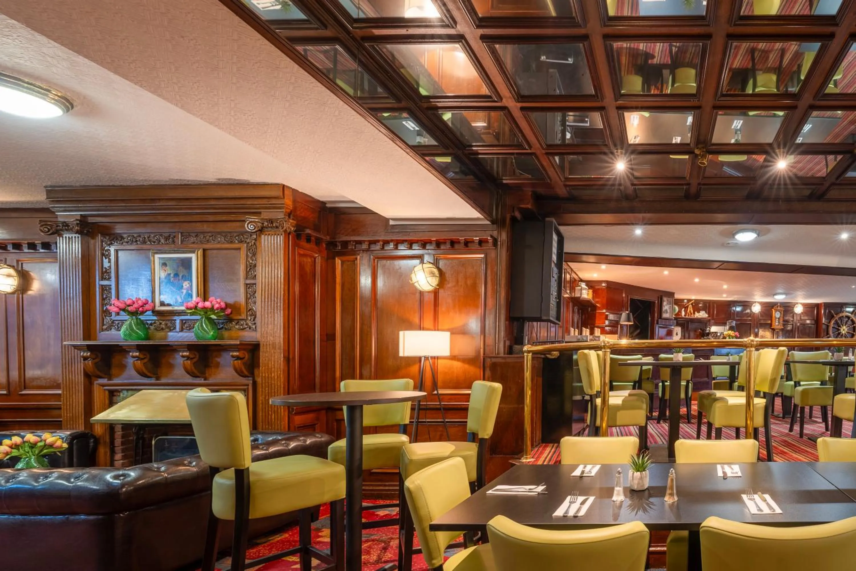 Restaurant/places to eat in Sachas Hotel Manchester