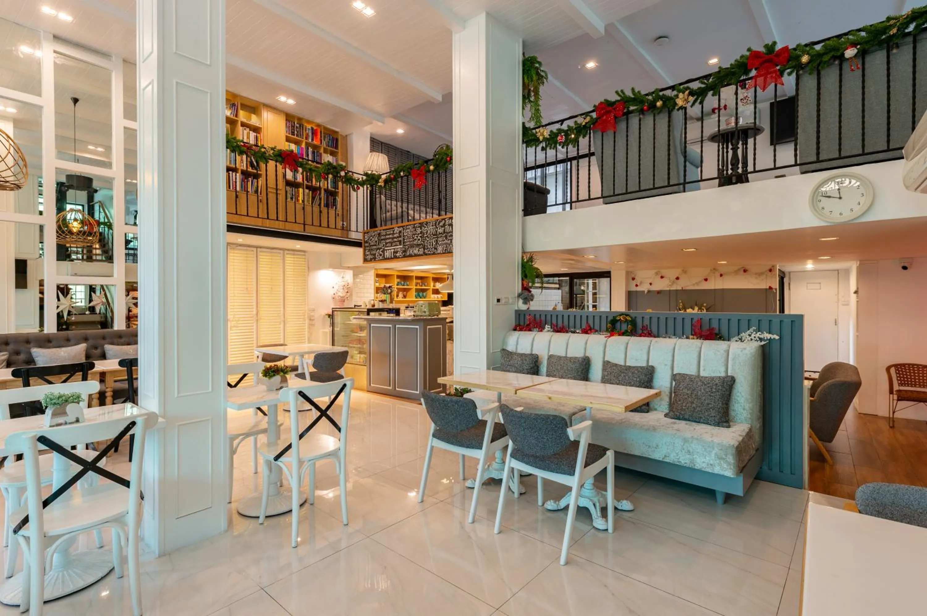 White Ivory Bed And Breakfast