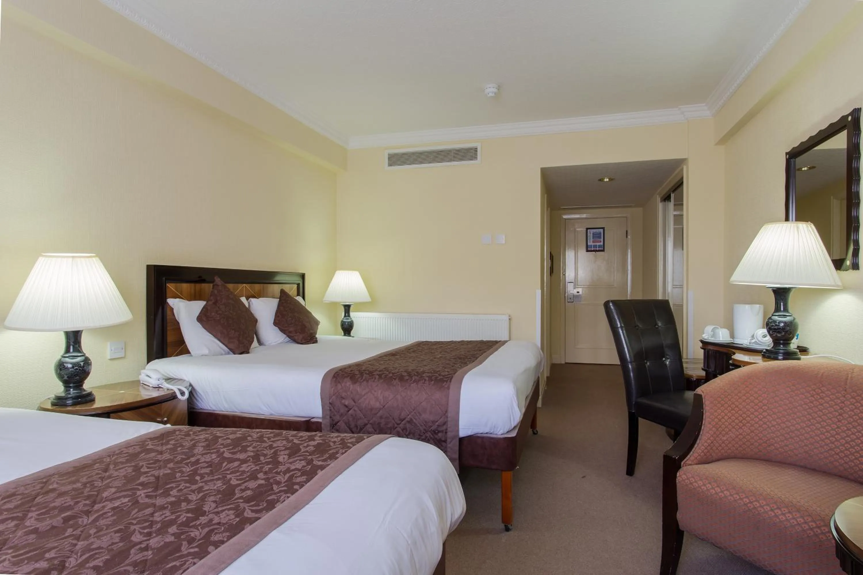 Bed in Britannia Country House Hotel & Spa