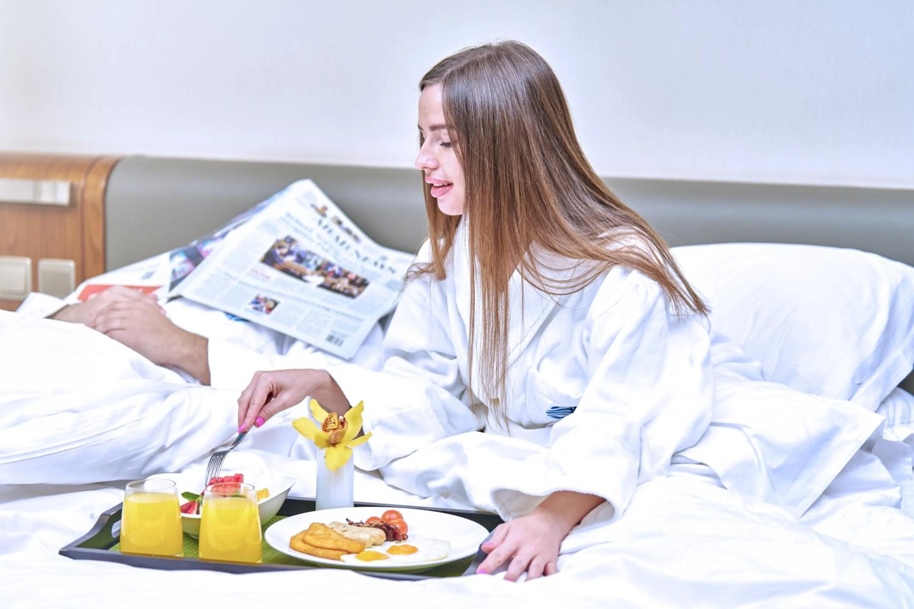 Property building, Bed in Rosh Rayhaan by Rotana