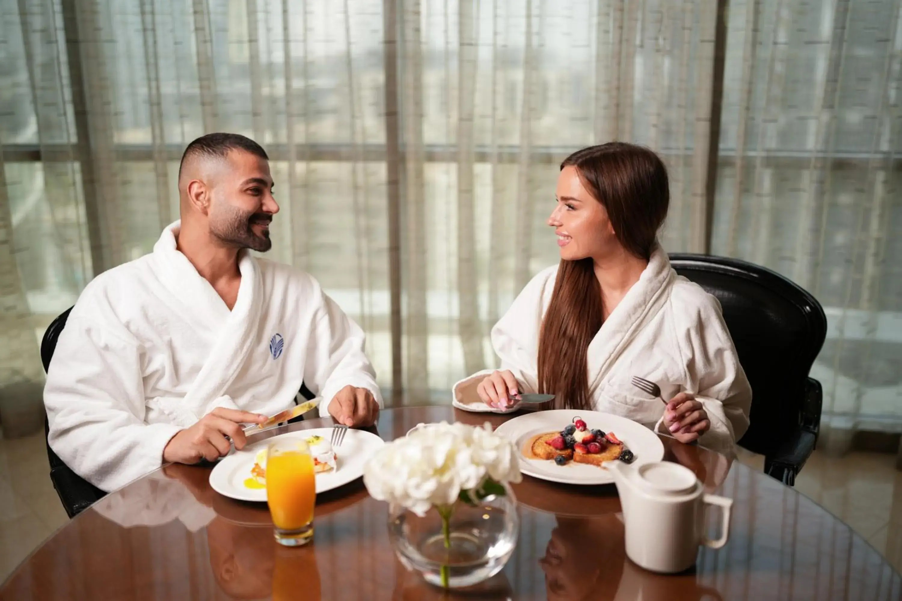 Restaurant/places to eat in Rosh Rayhaan by Rotana Restaurant/places to eat in Rosh Rayhaan by Rotana