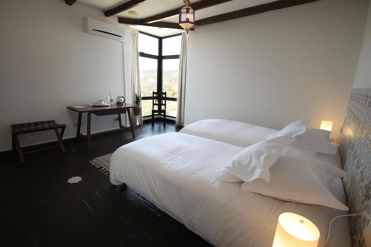 Photo of the whole room, Bed in Hotel Castillo de Monda
