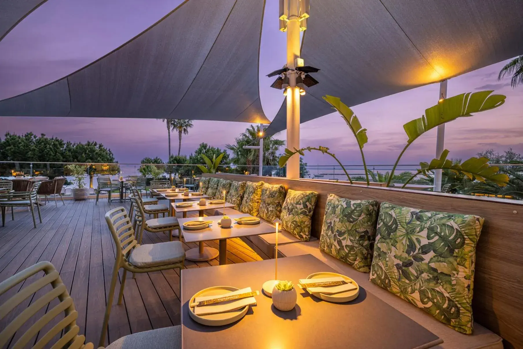 Restaurant/places to eat in Crowne Plaza Limassol by IHG Restaurant/places to eat in Crowne Plaza Limassol by IHG