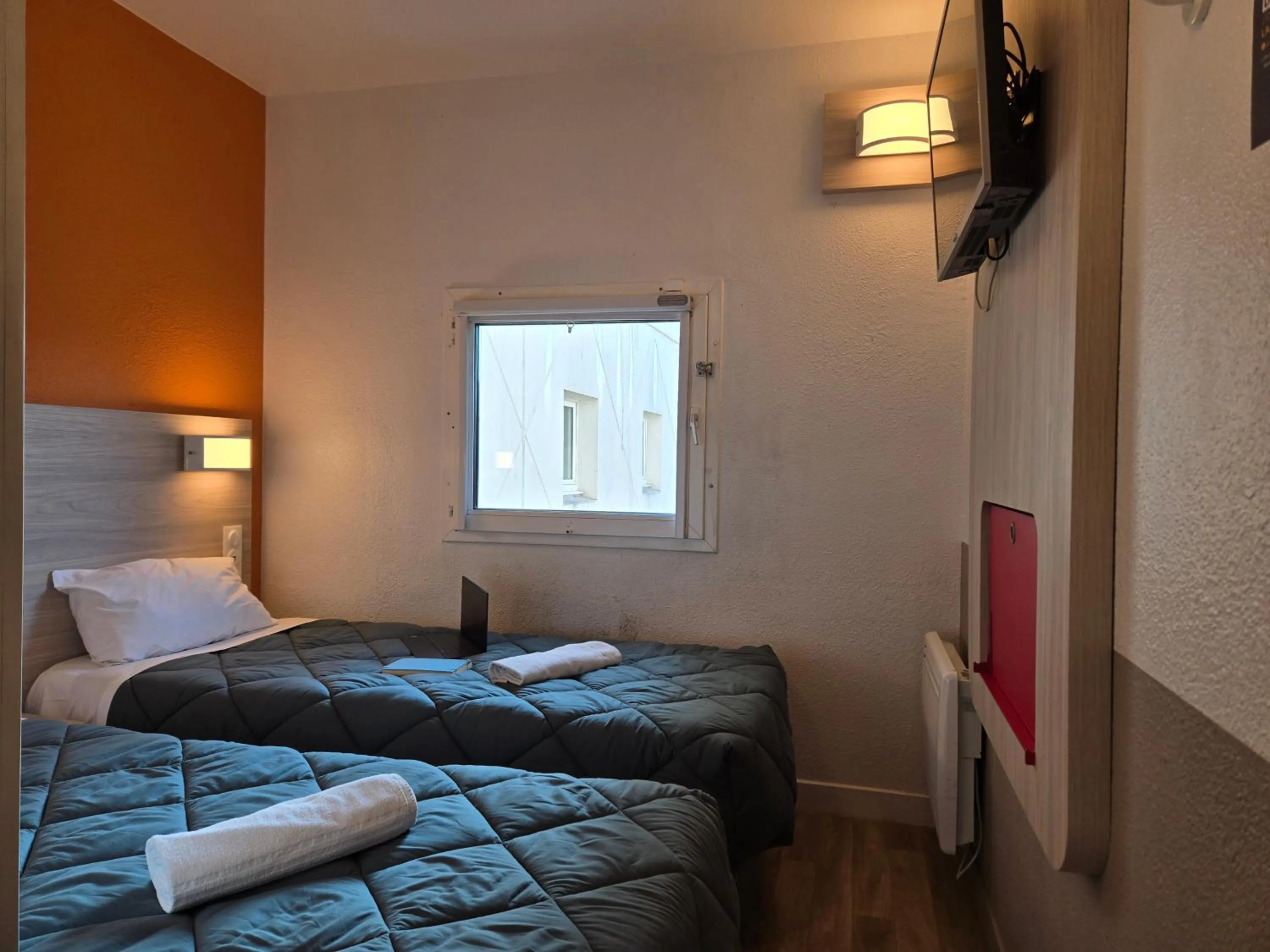 Bed in Premiere Classe Angers Est - St Barthelemy D'Anjou