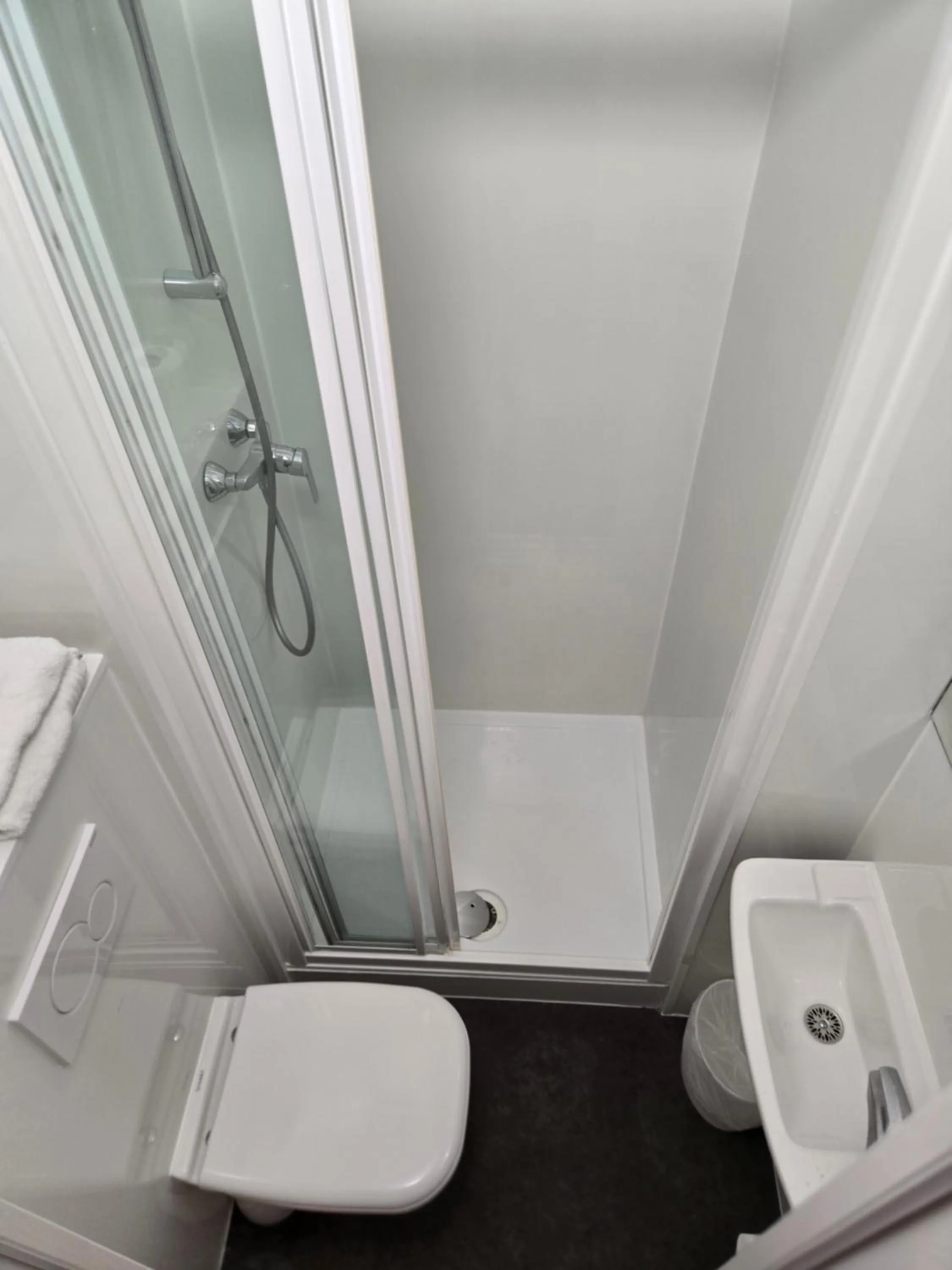 Shower in Premiere Classe Angers Est - St Barthelemy D'Anjou