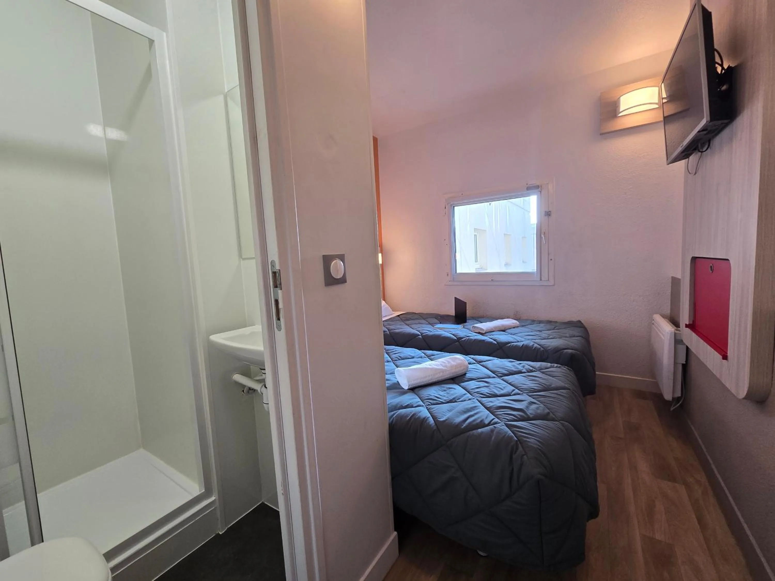 Bed in Premiere Classe Angers Est - St Barthelemy D'Anjou