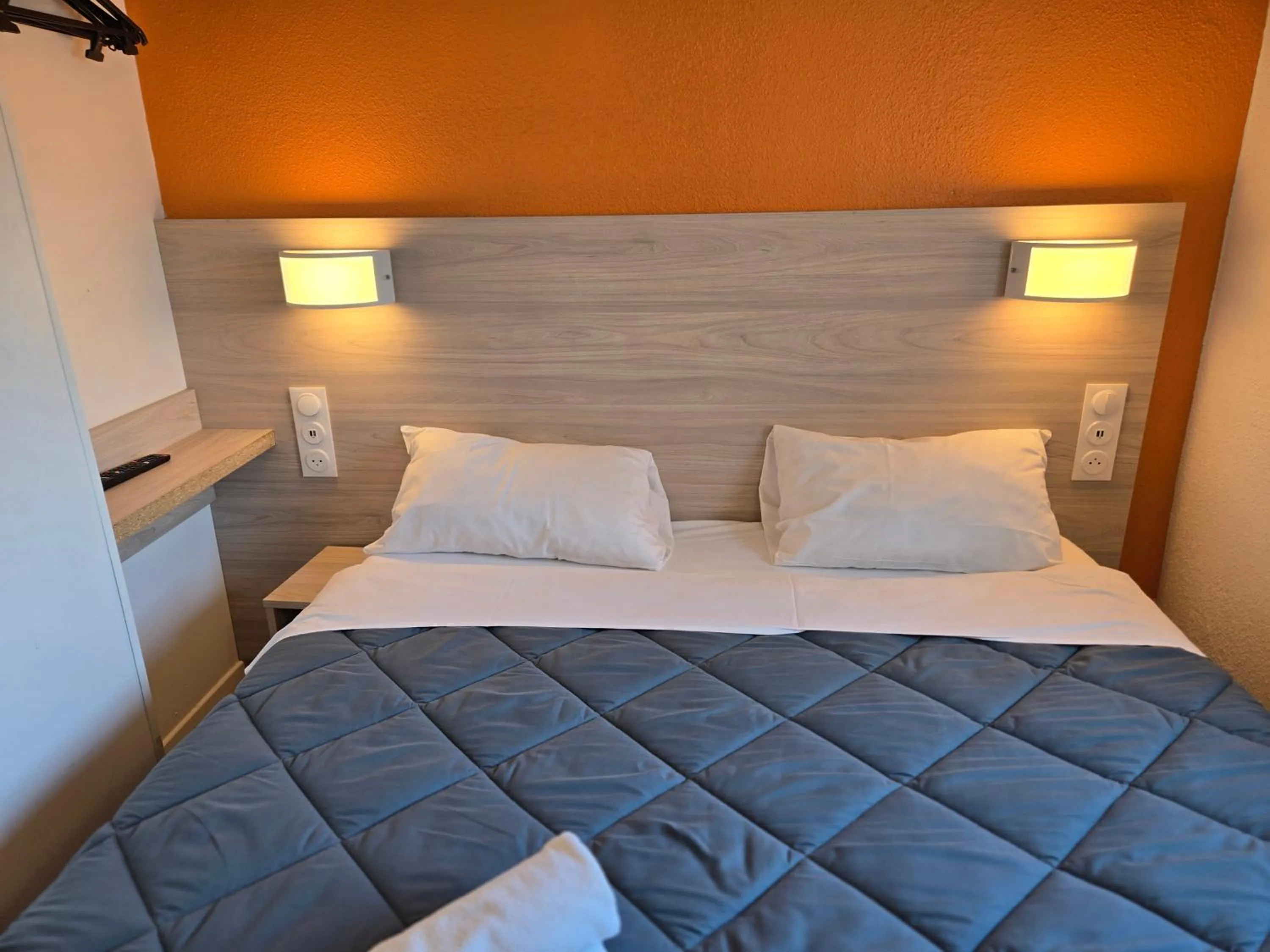 Bed in Premiere Classe Valence - Bourg Les Valence