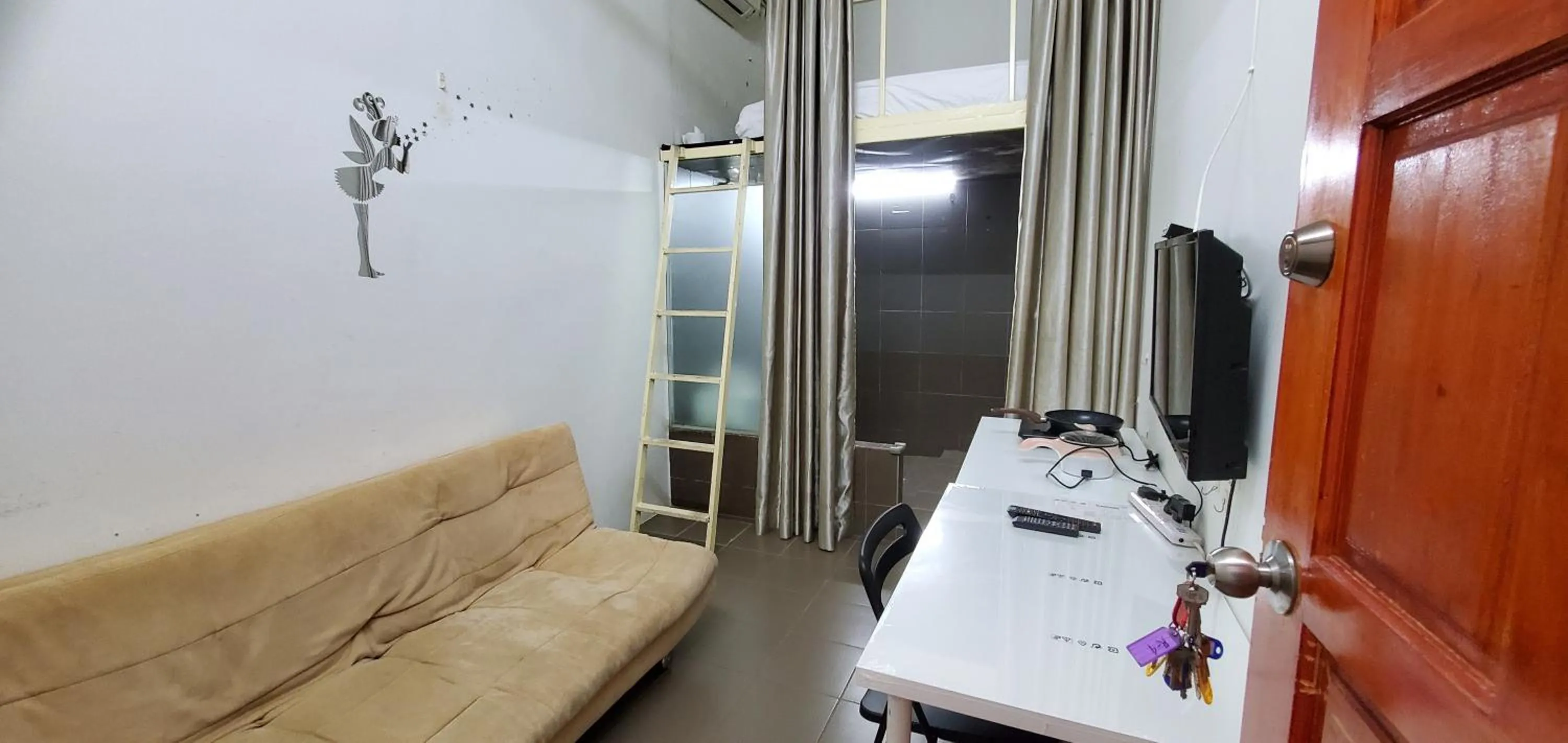 Mini Studio, next to LRT MRT