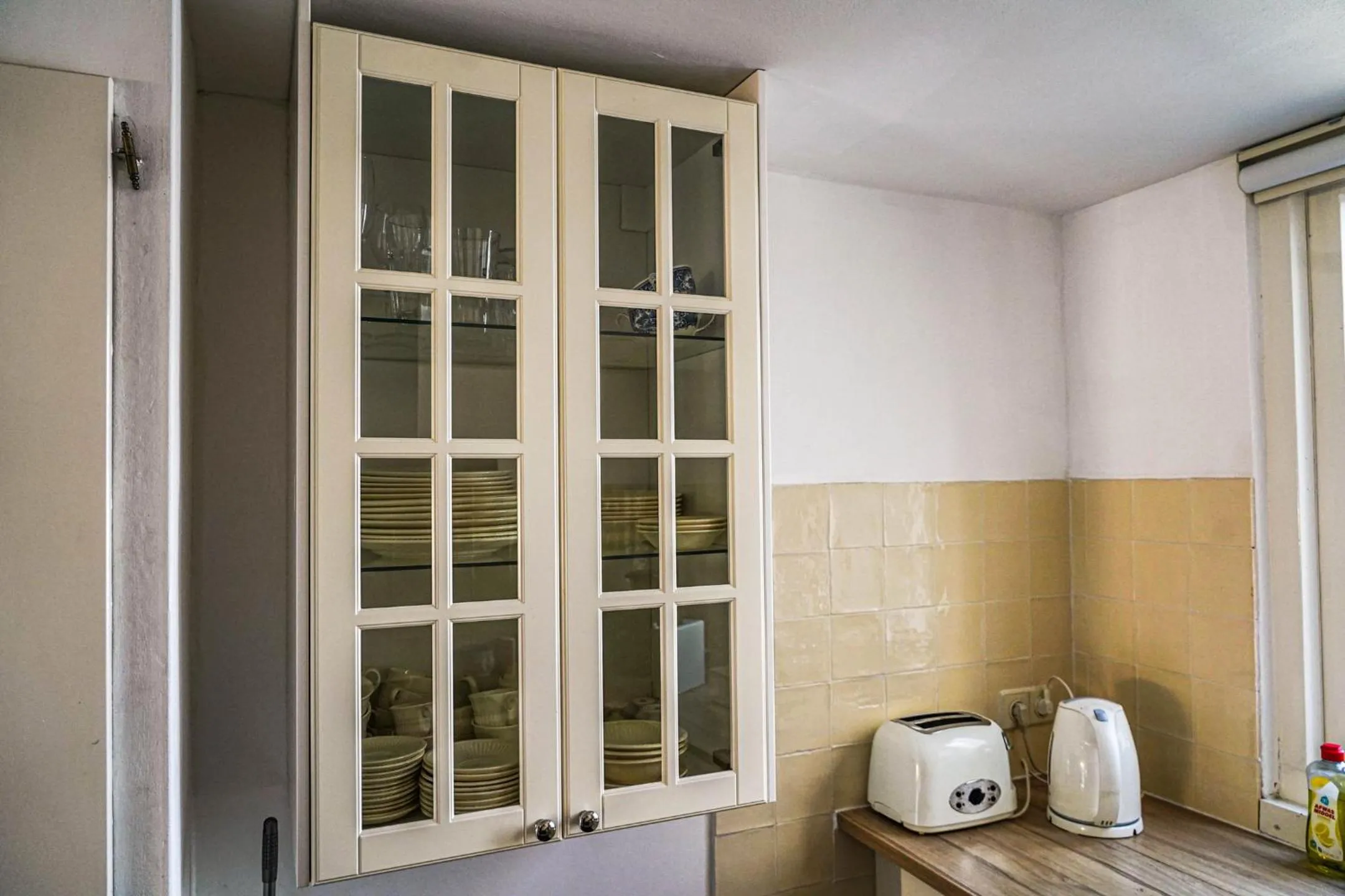 kitchen in The Balcony at Prinsen Canal apartment Amsterdam
