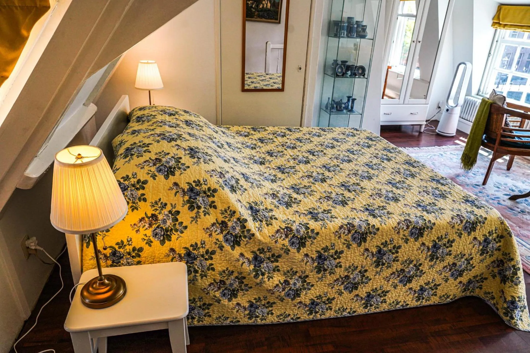 Bedroom, Bed in The Balcony at Prinsen Canal apartment Amsterdam