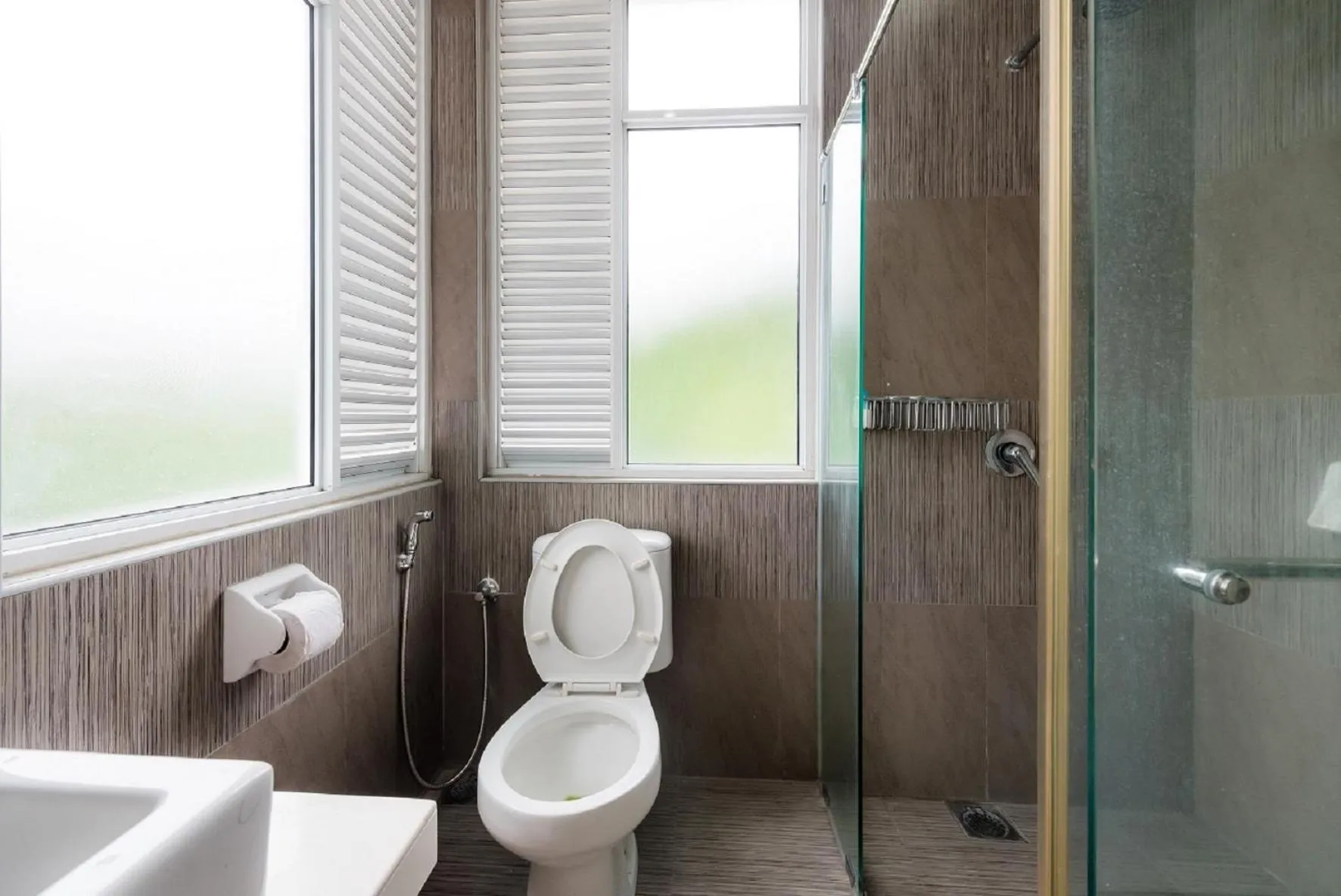 New Shamrock Beach Villas Seaview