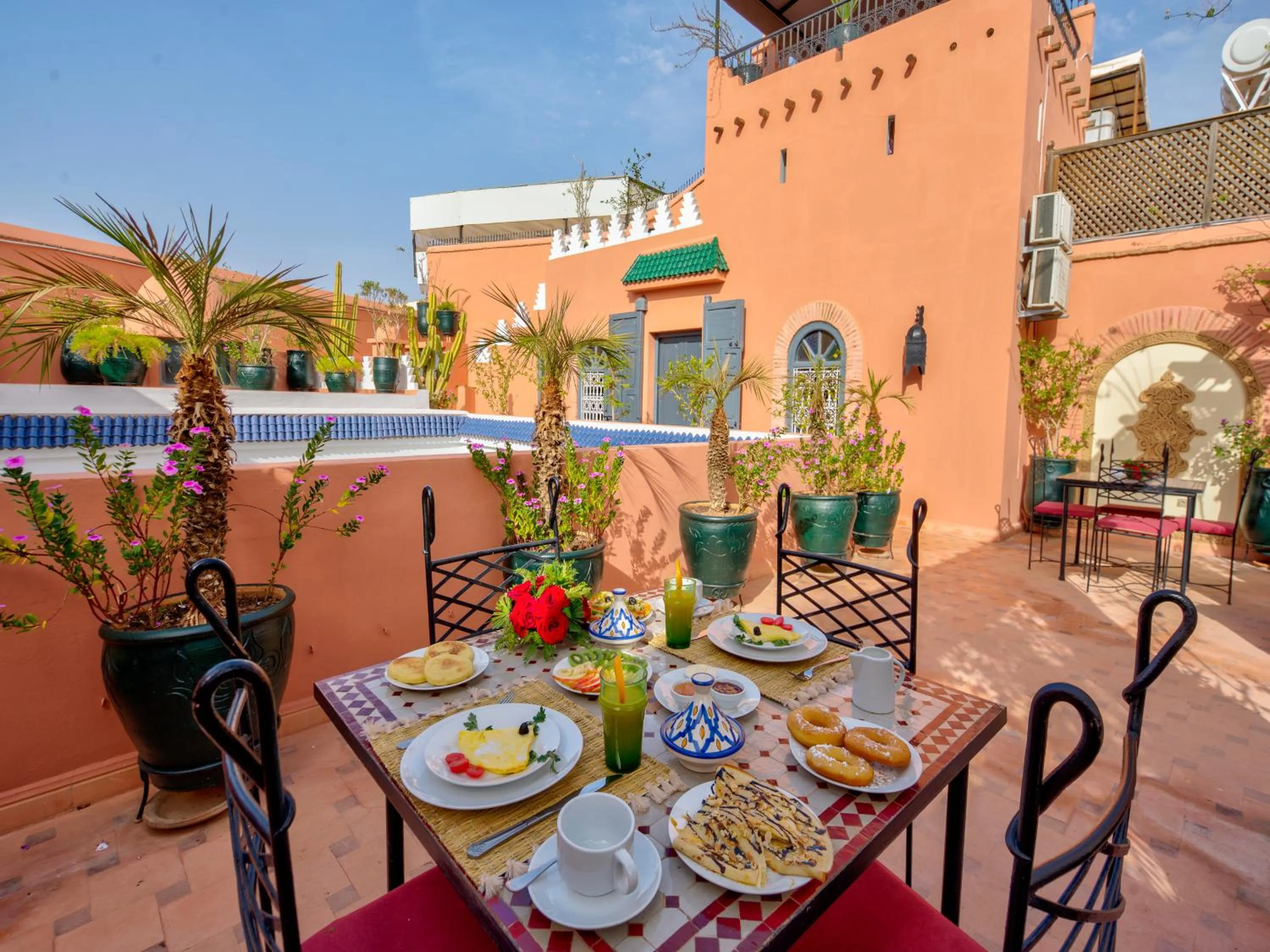Breakfast in Palais Tinmel Marrakech