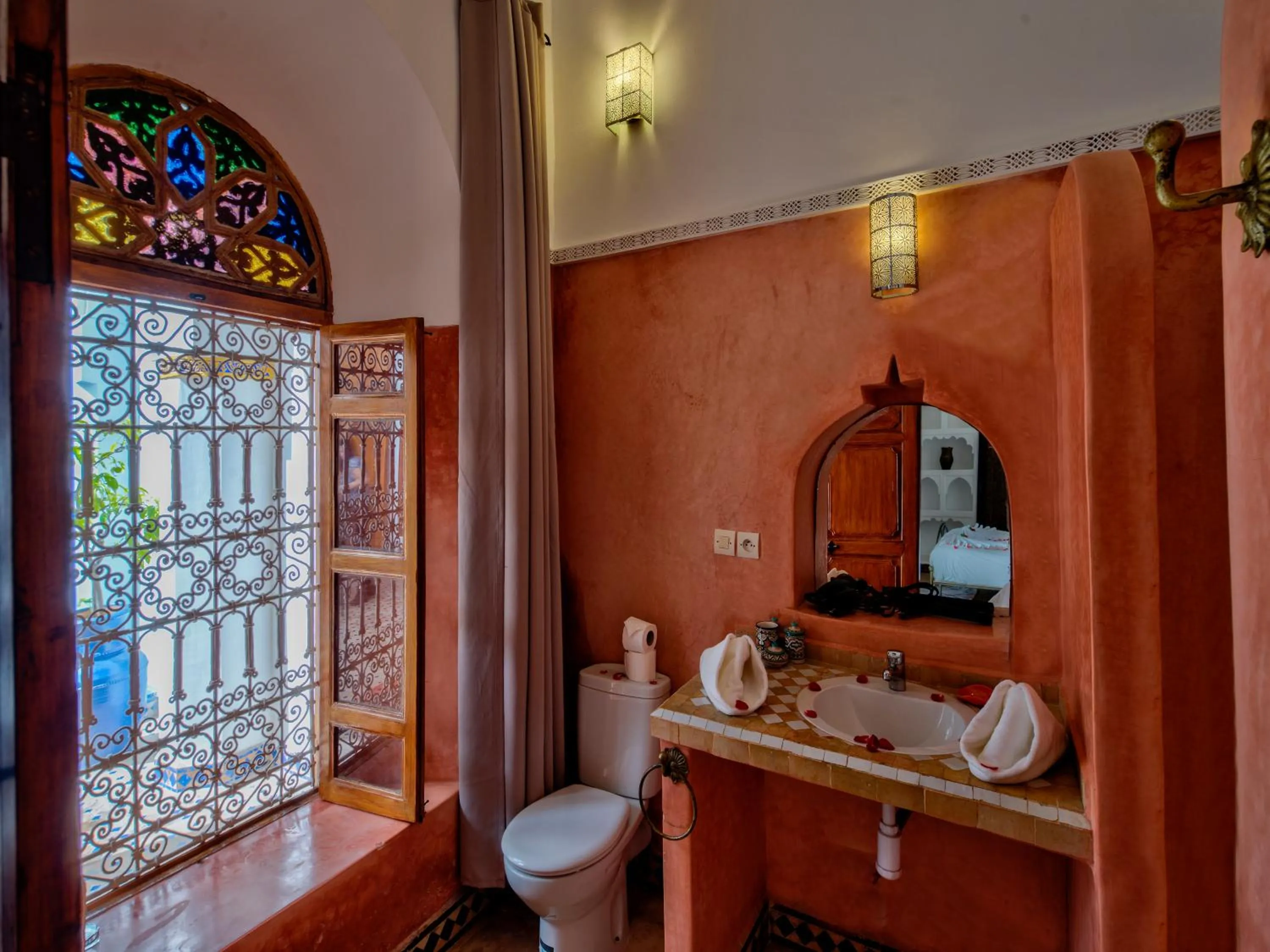 Bathroom in Palais Tinmel Marrakech