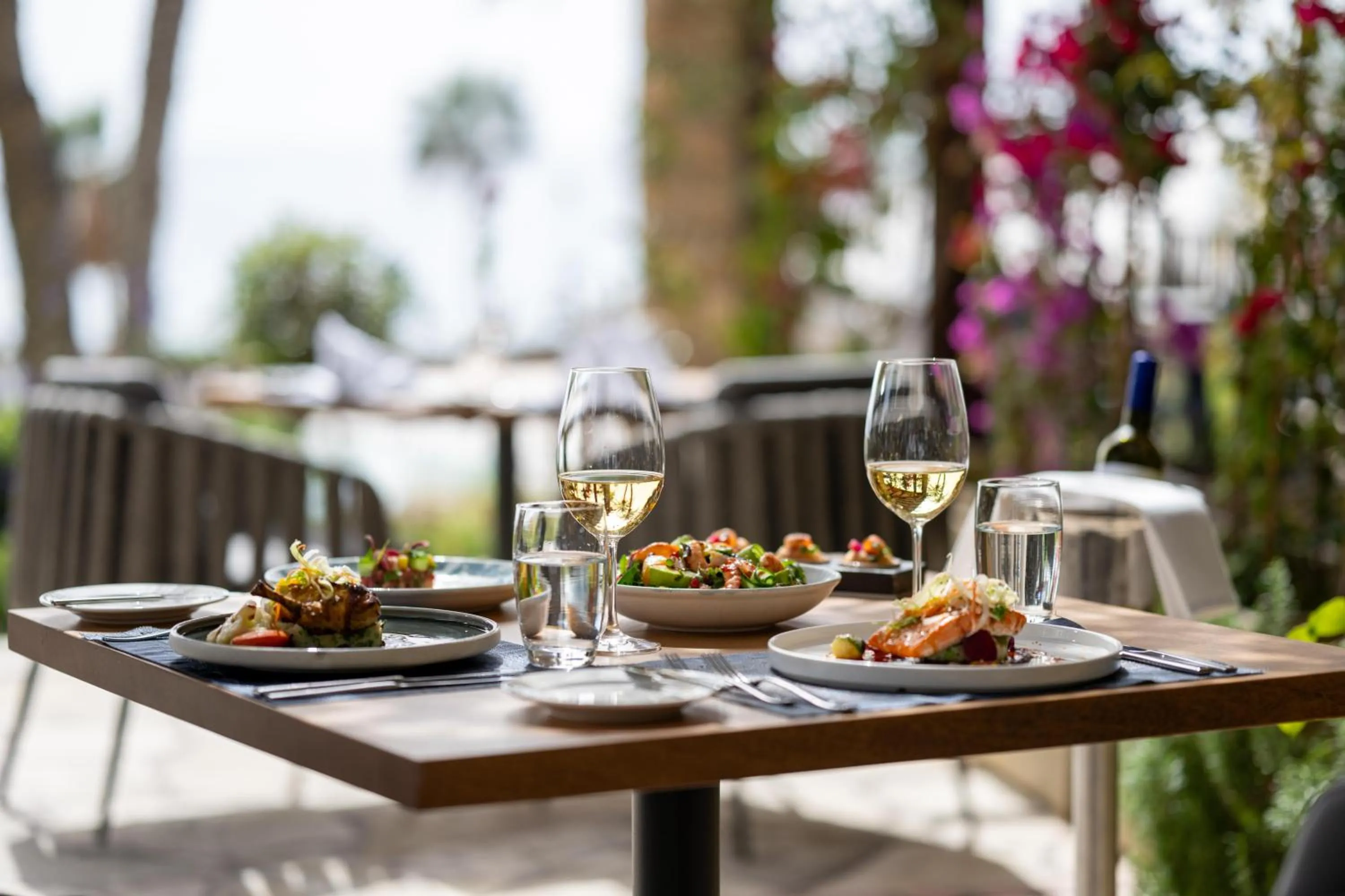 Restaurant/places to eat in Coral Beach Hotel & Resort Cyprus