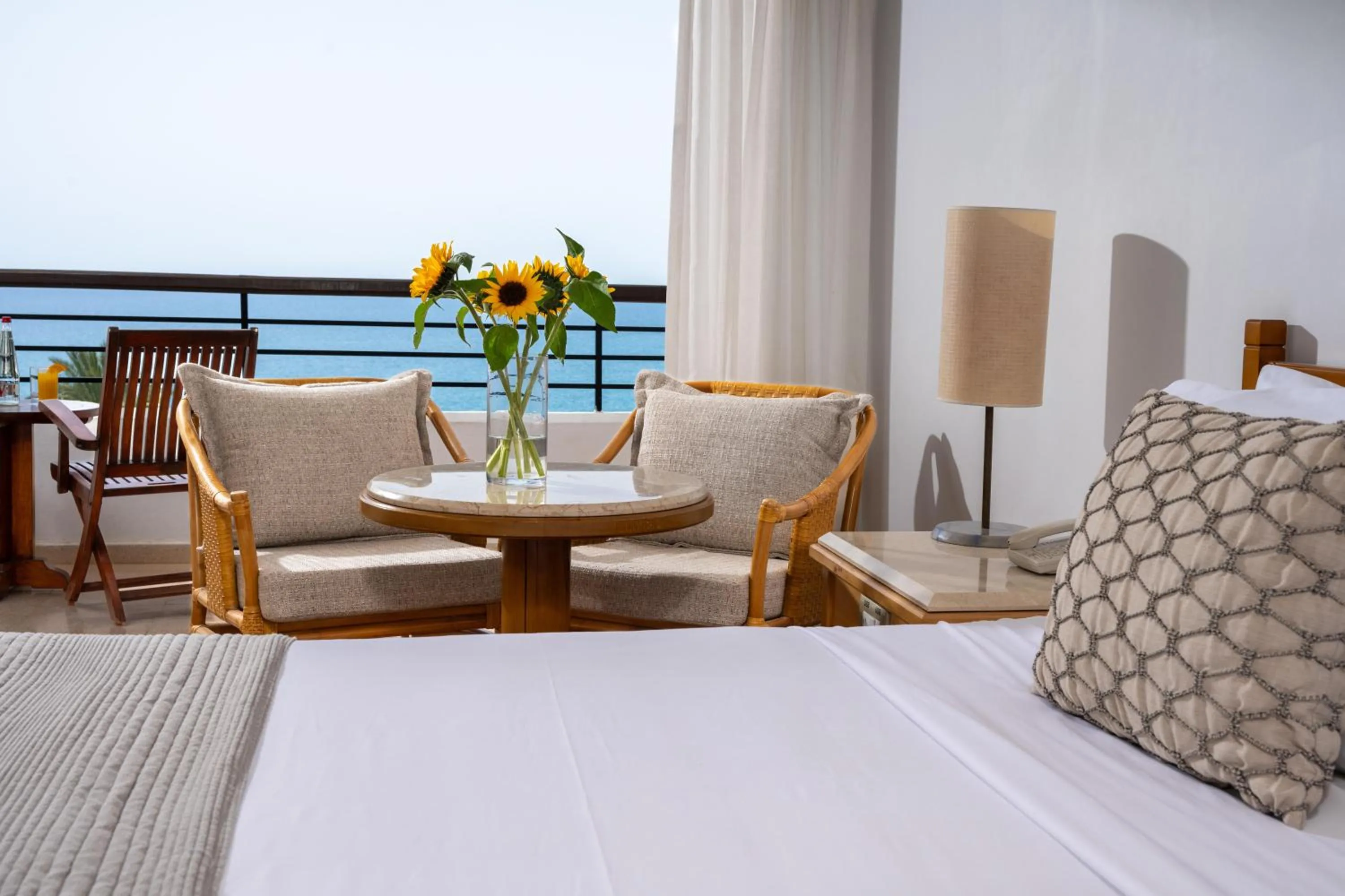 Photo of the whole room, Bed in Coral Beach Hotel & Resort Cyprus