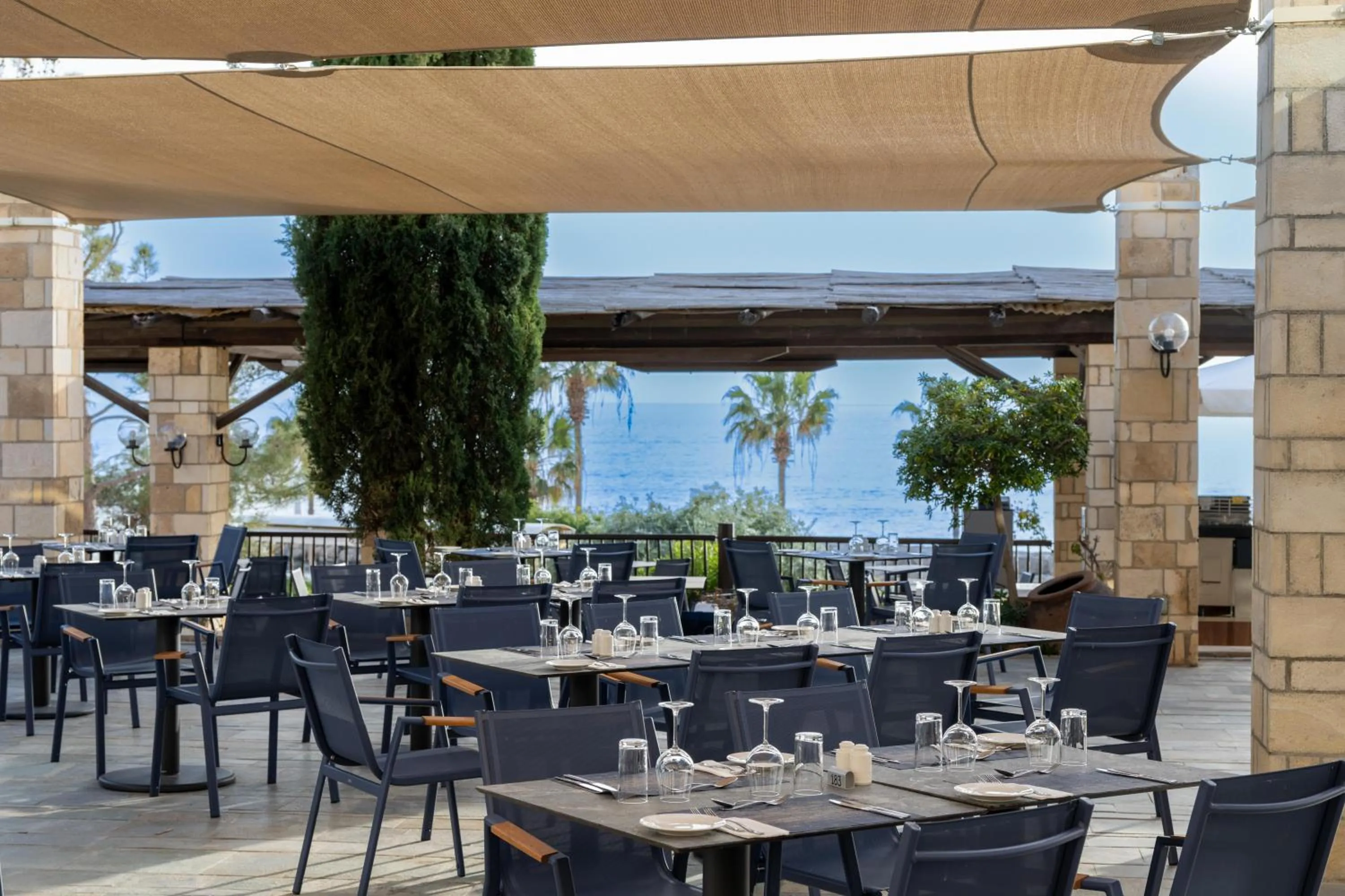 Restaurant/places to eat in Coral Beach Hotel & Resort Cyprus