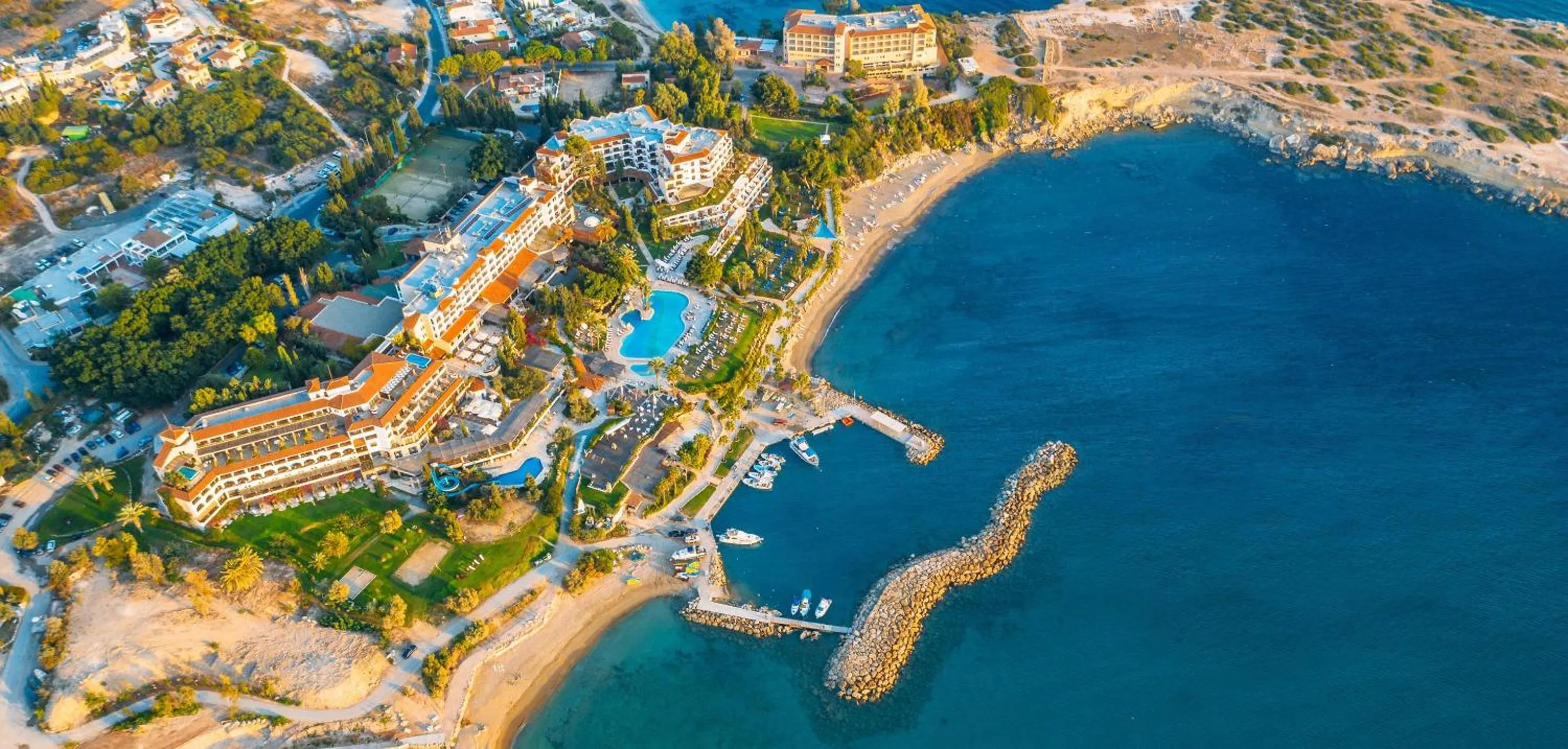 Property building in Coral Beach Hotel & Resort Cyprus