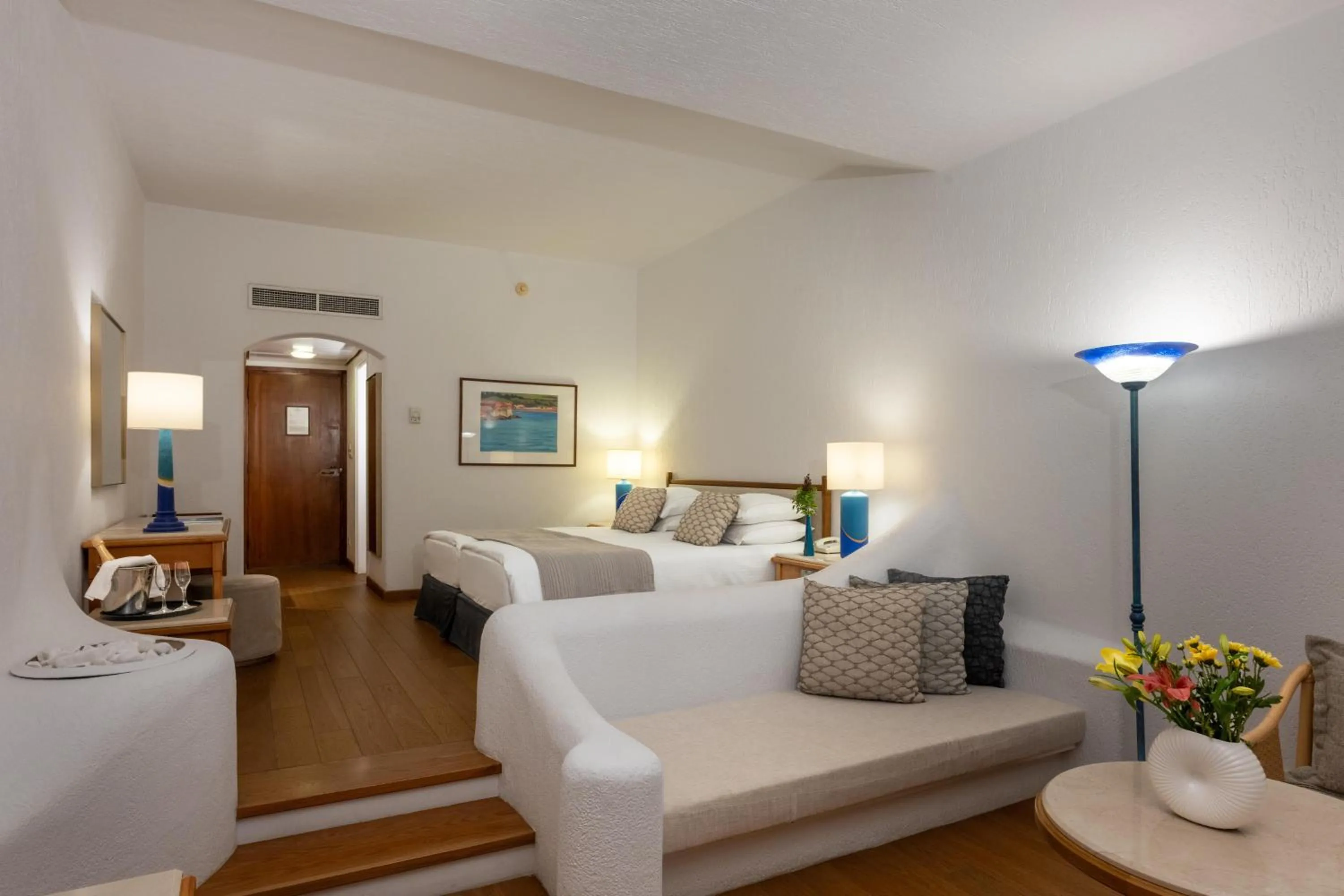 Photo of the whole room, Bed in Coral Beach Hotel & Resort Cyprus