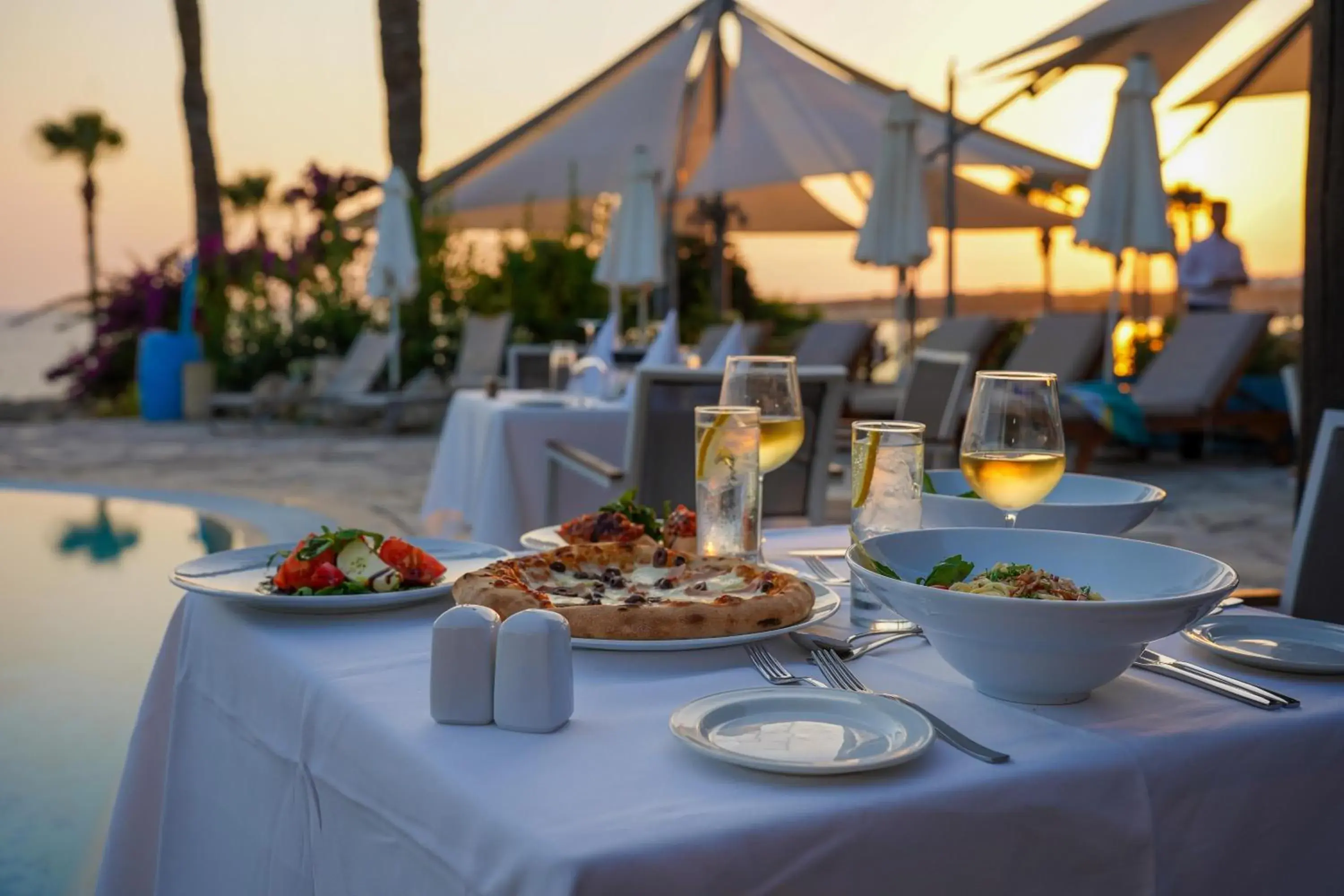 Restaurant/places to eat in Coral Beach Hotel & Resort Cyprus Restaurant/places to eat in Coral Beach Hotel & Resort Cyprus