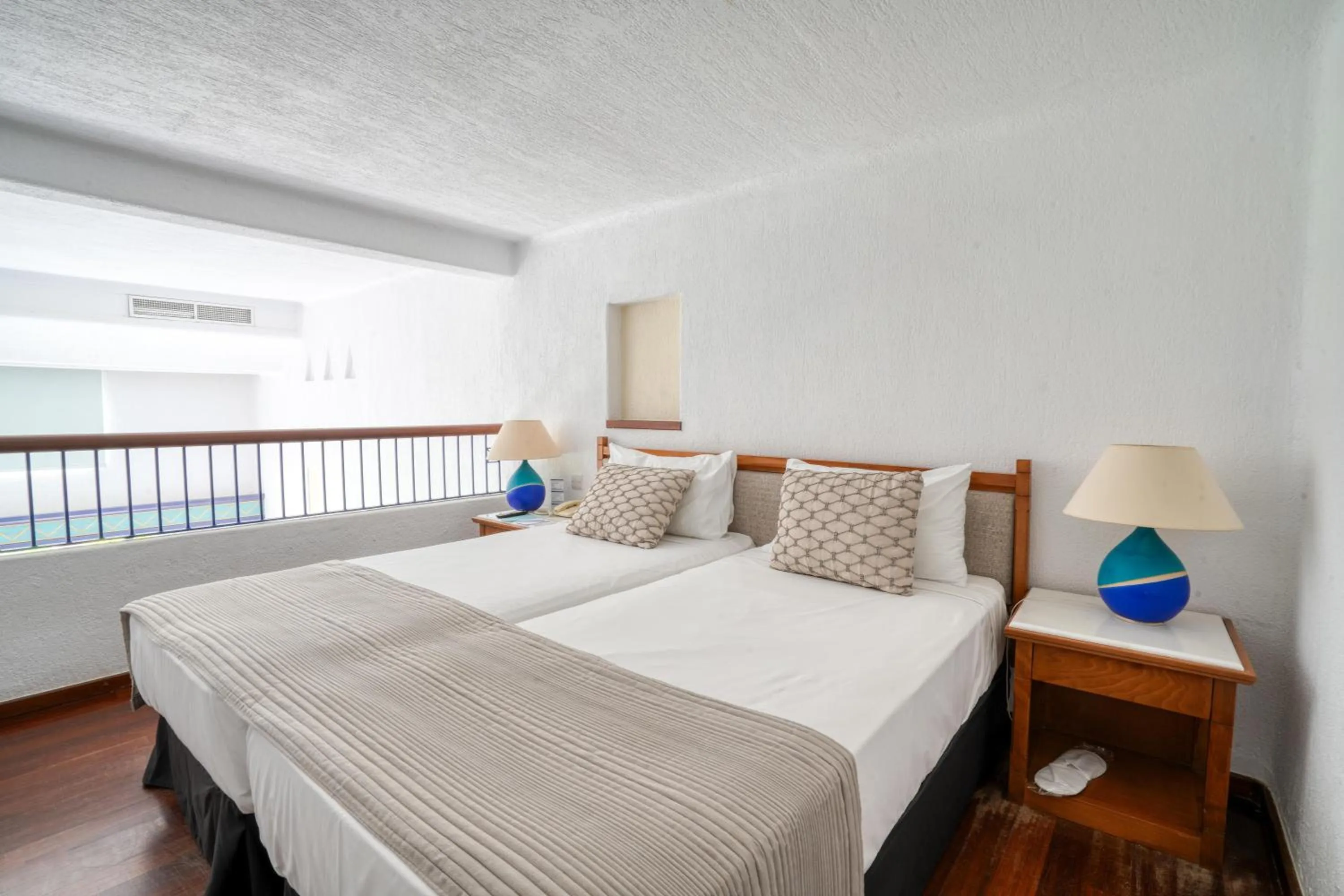 Photo of the whole room, Bed in Coral Beach Hotel & Resort Cyprus