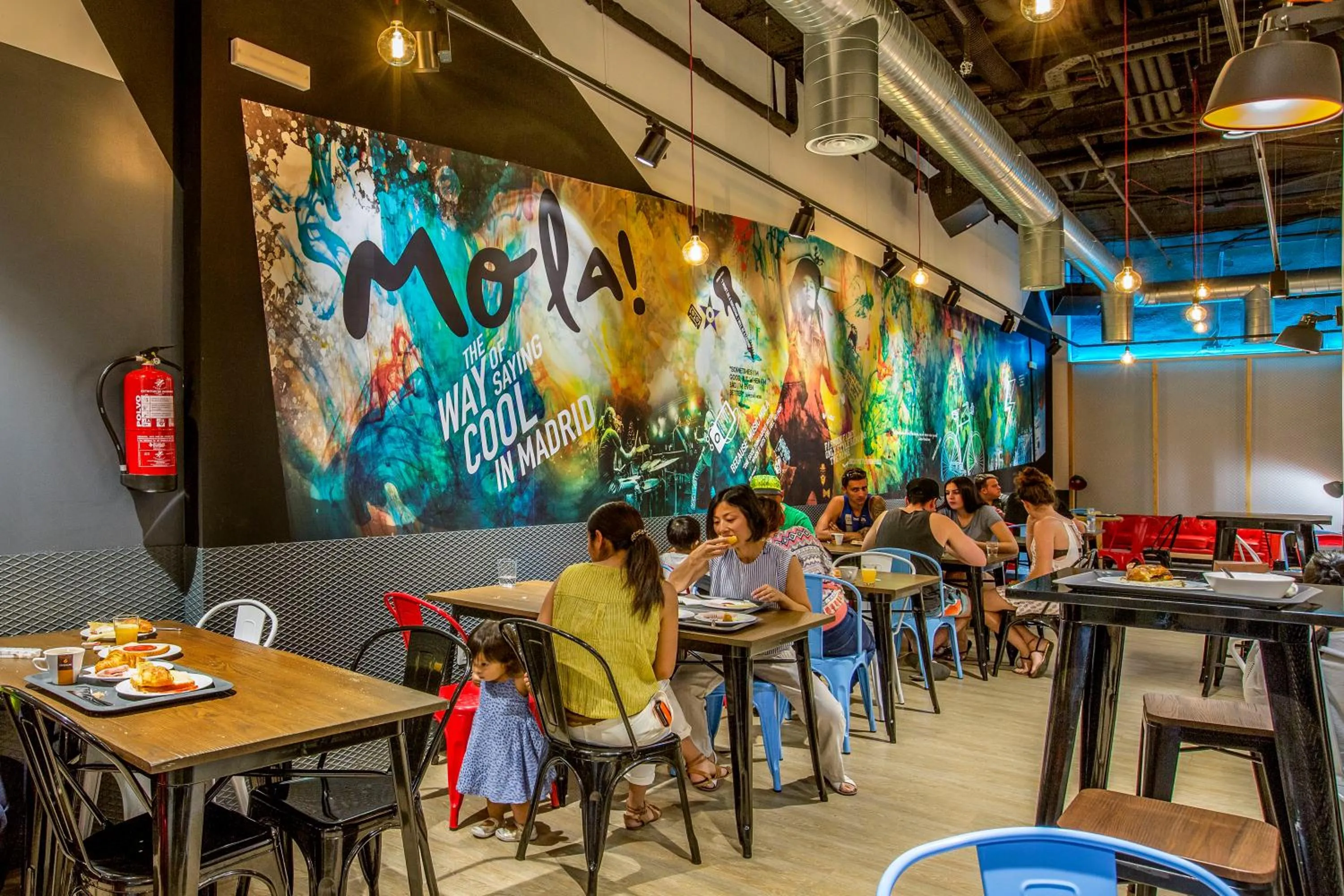 Lounge or bar in Mola Hostel