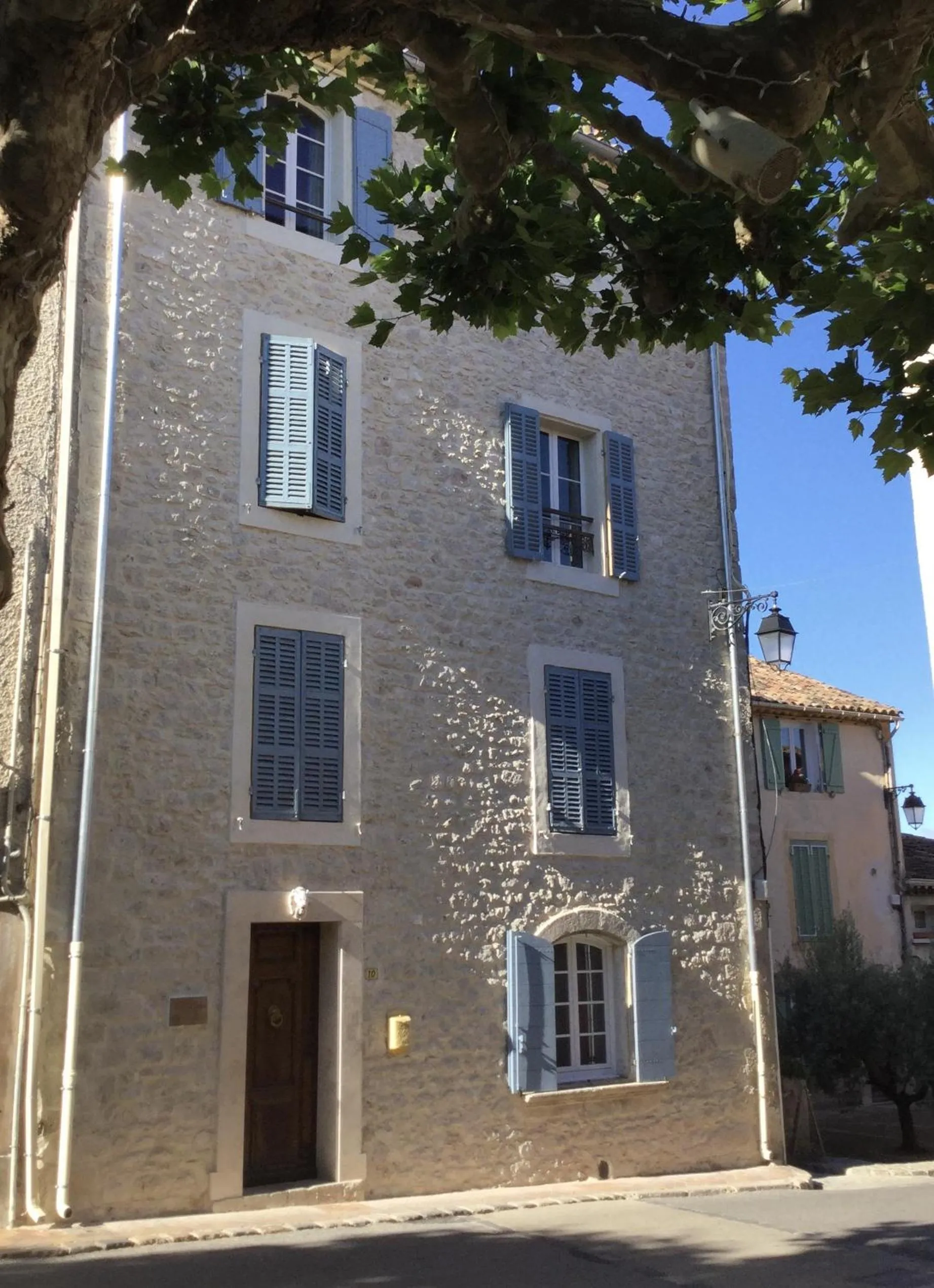 Property building in Au Puits de la Fontaine