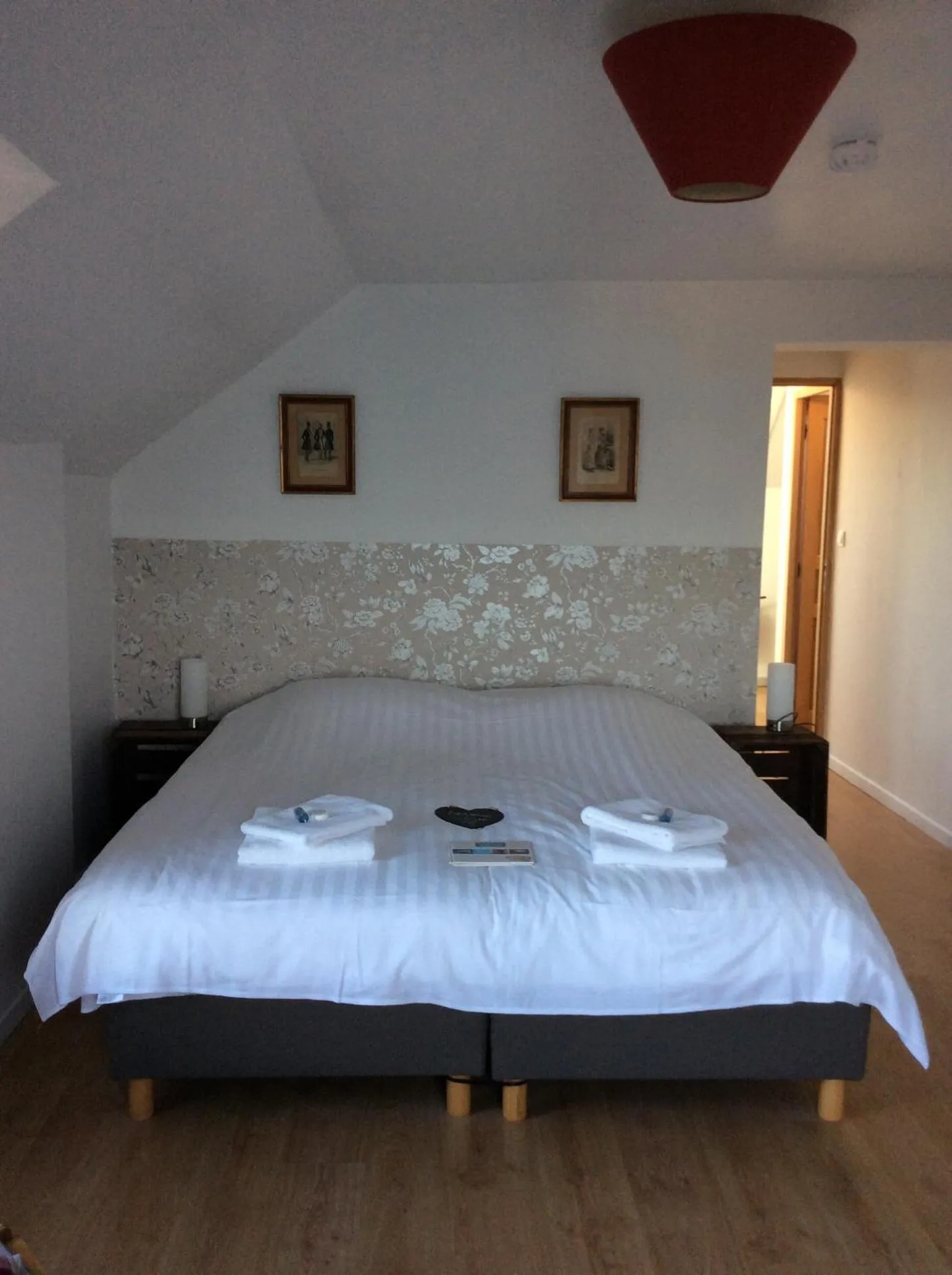 Bed in Auberge du Vieux Puits