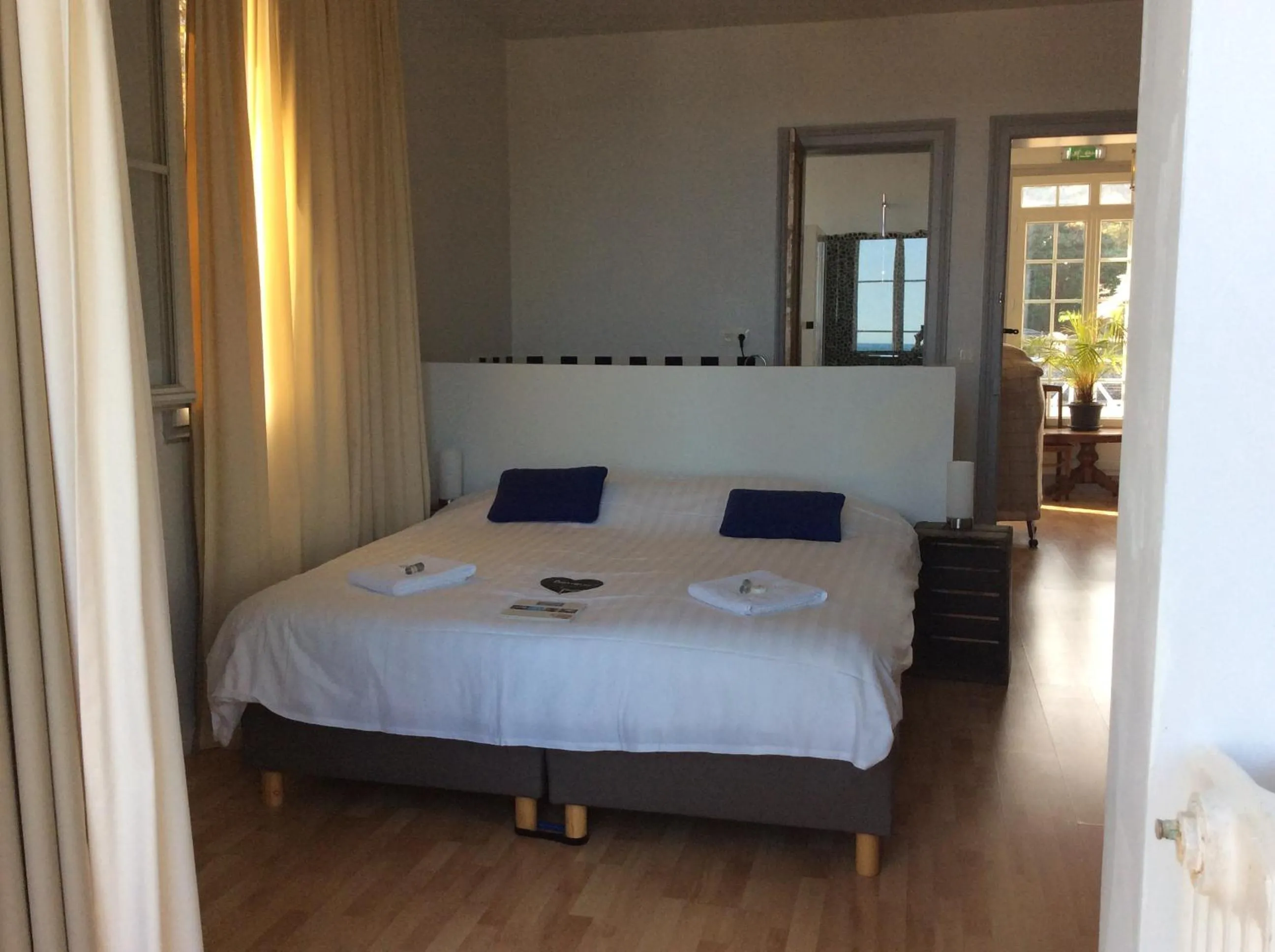 Bed in Auberge du Vieux Puits