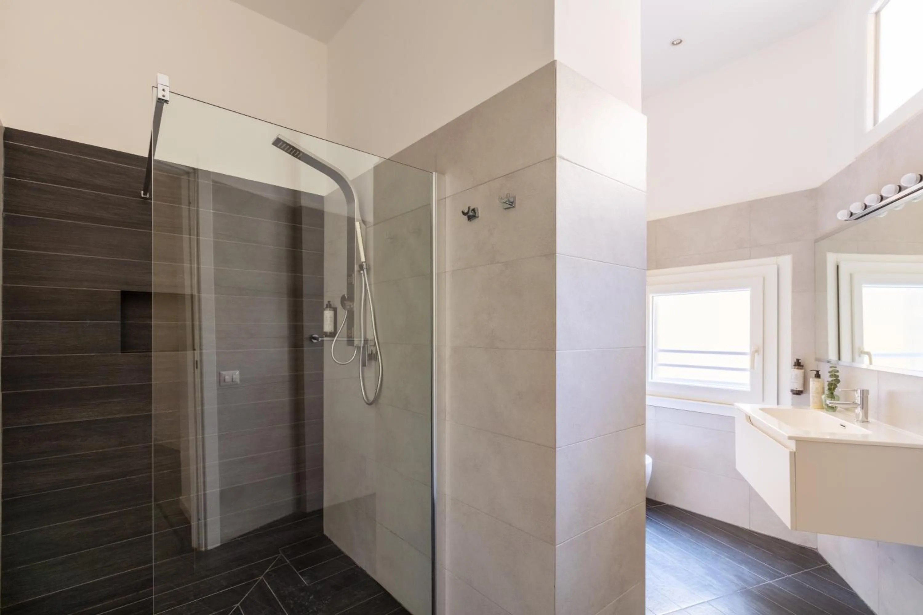 Vatican City Suites by Hili