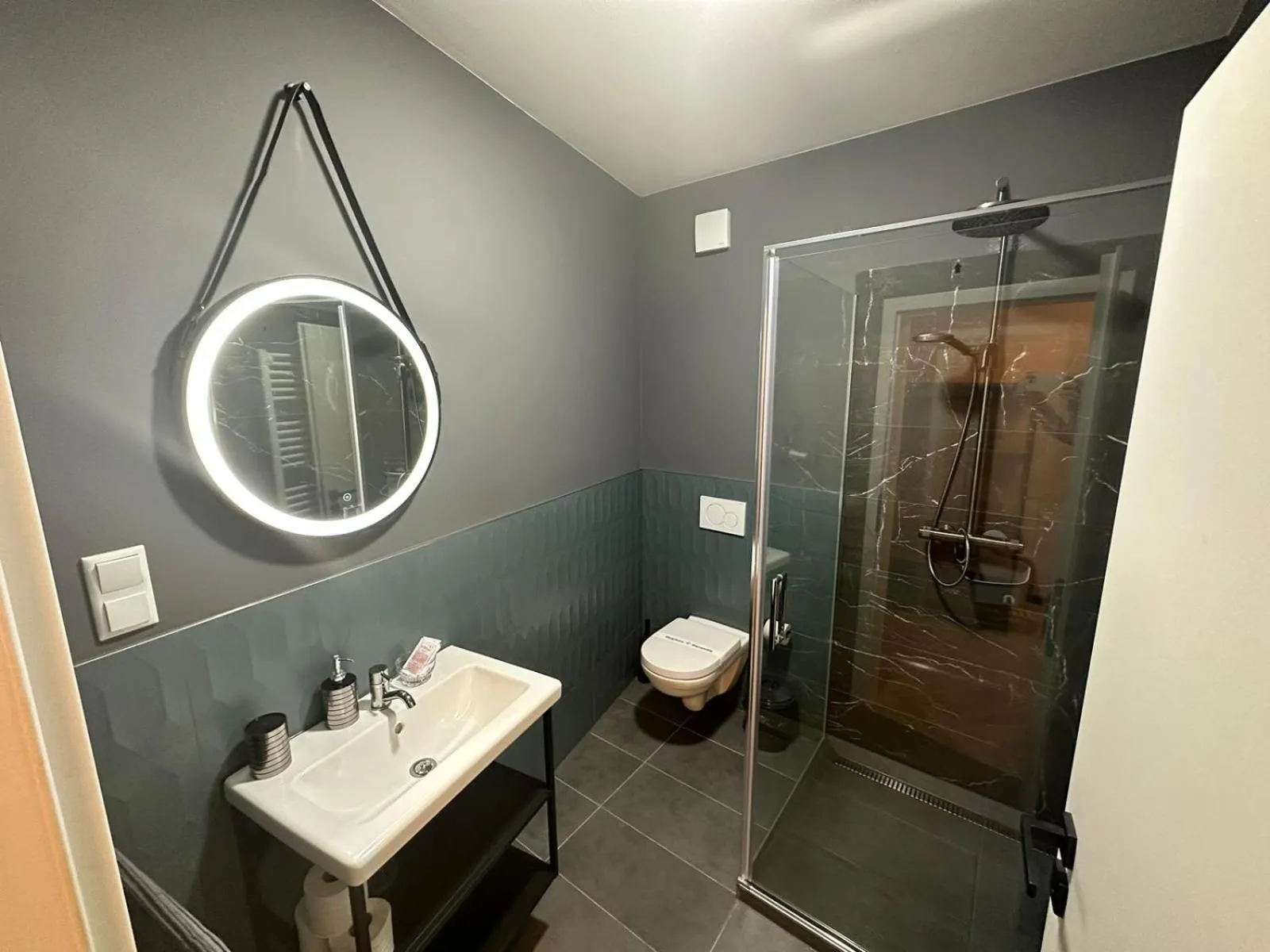 Bathroom in Aparthotel Lenau