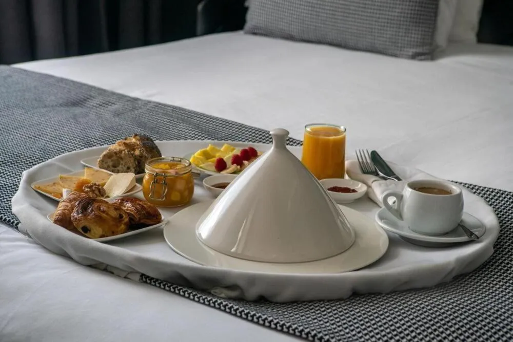 Bed in Boutique Hotel Gauthier Restaurant Terrasse