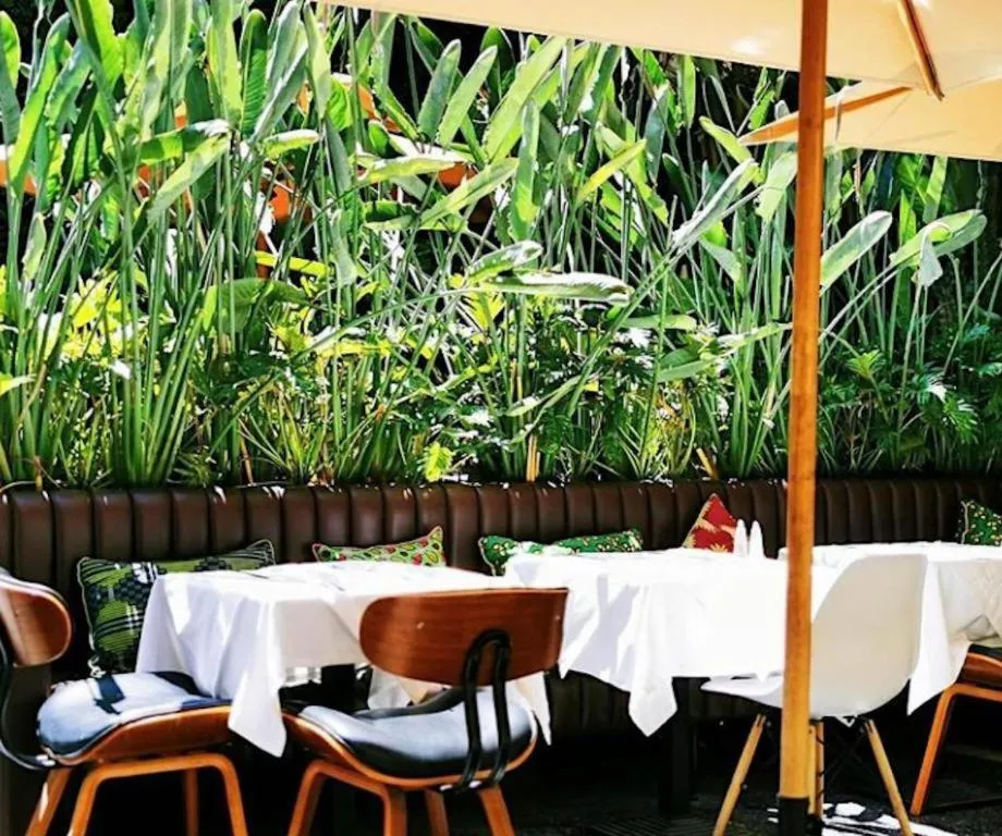Garden in Boutique Hotel Gauthier Restaurant Terrasse